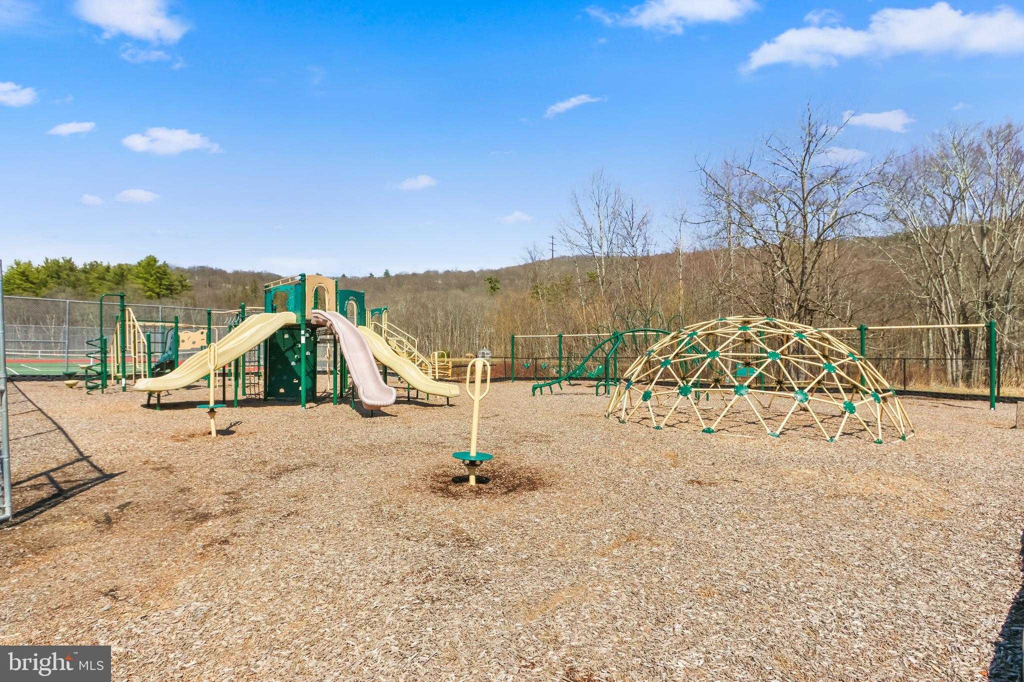 226 Regent St photo 57