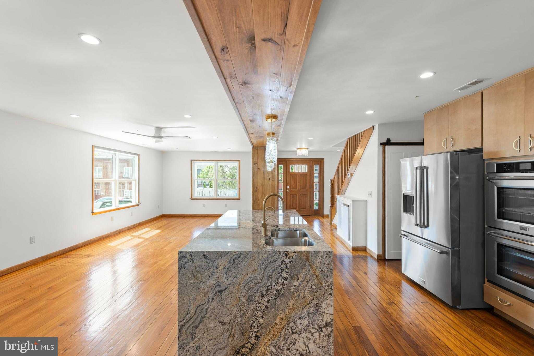 112 W Germain St photo 5