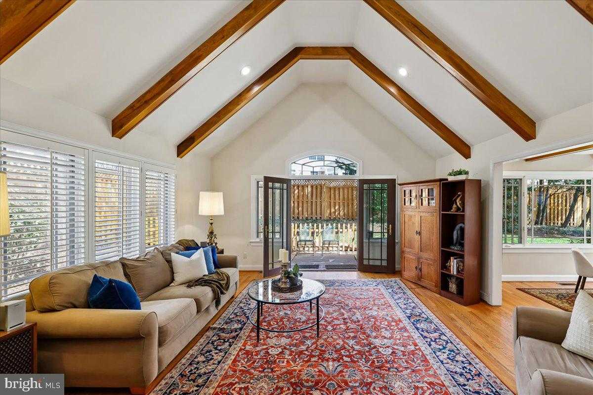 5735 Bradley Blvd photo 17