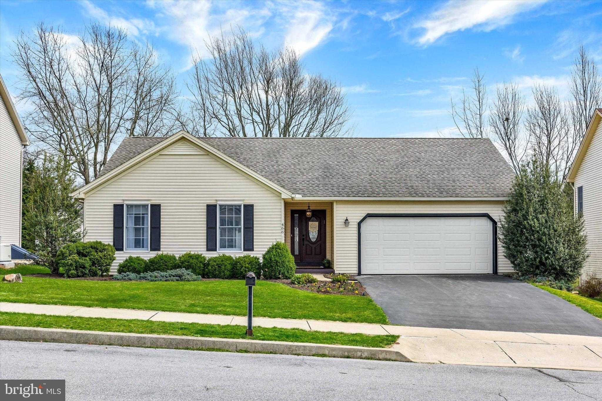 466 Chestnut Way, New Cumberland