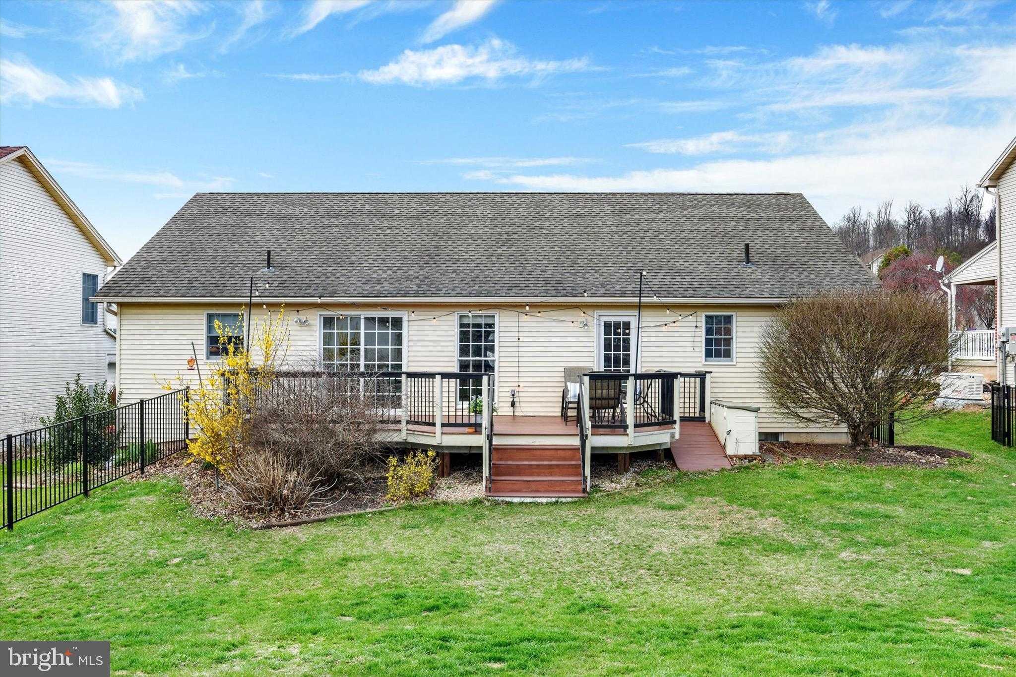 466 Chestnut Way photo 35