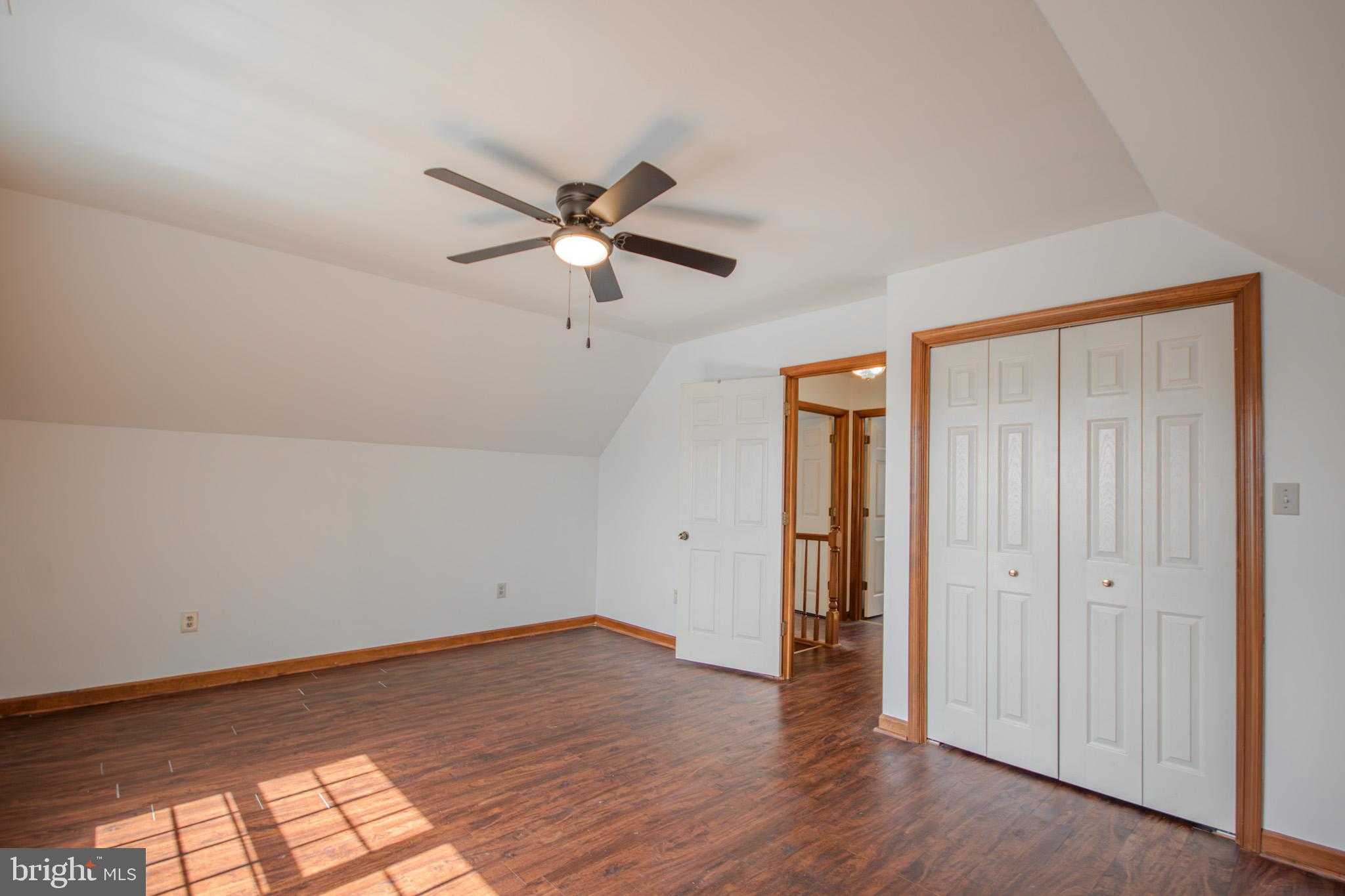 313 W London Ave photo 24