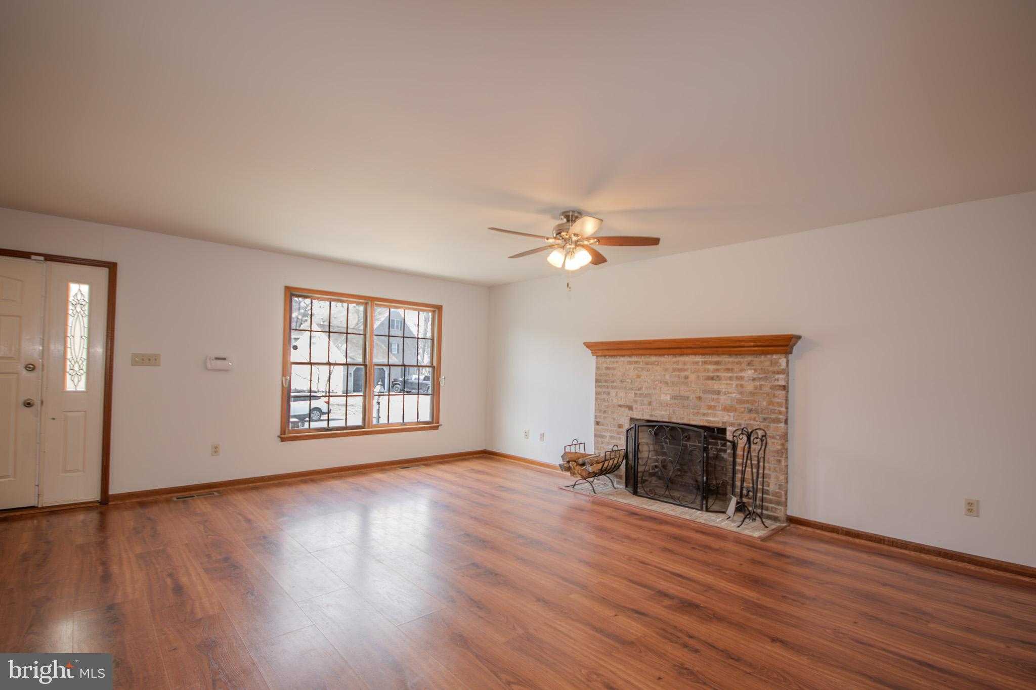 313 W London Ave photo 7