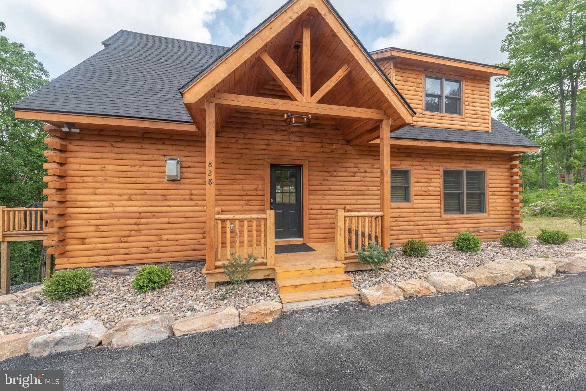 828 N Camp Rd photo 3