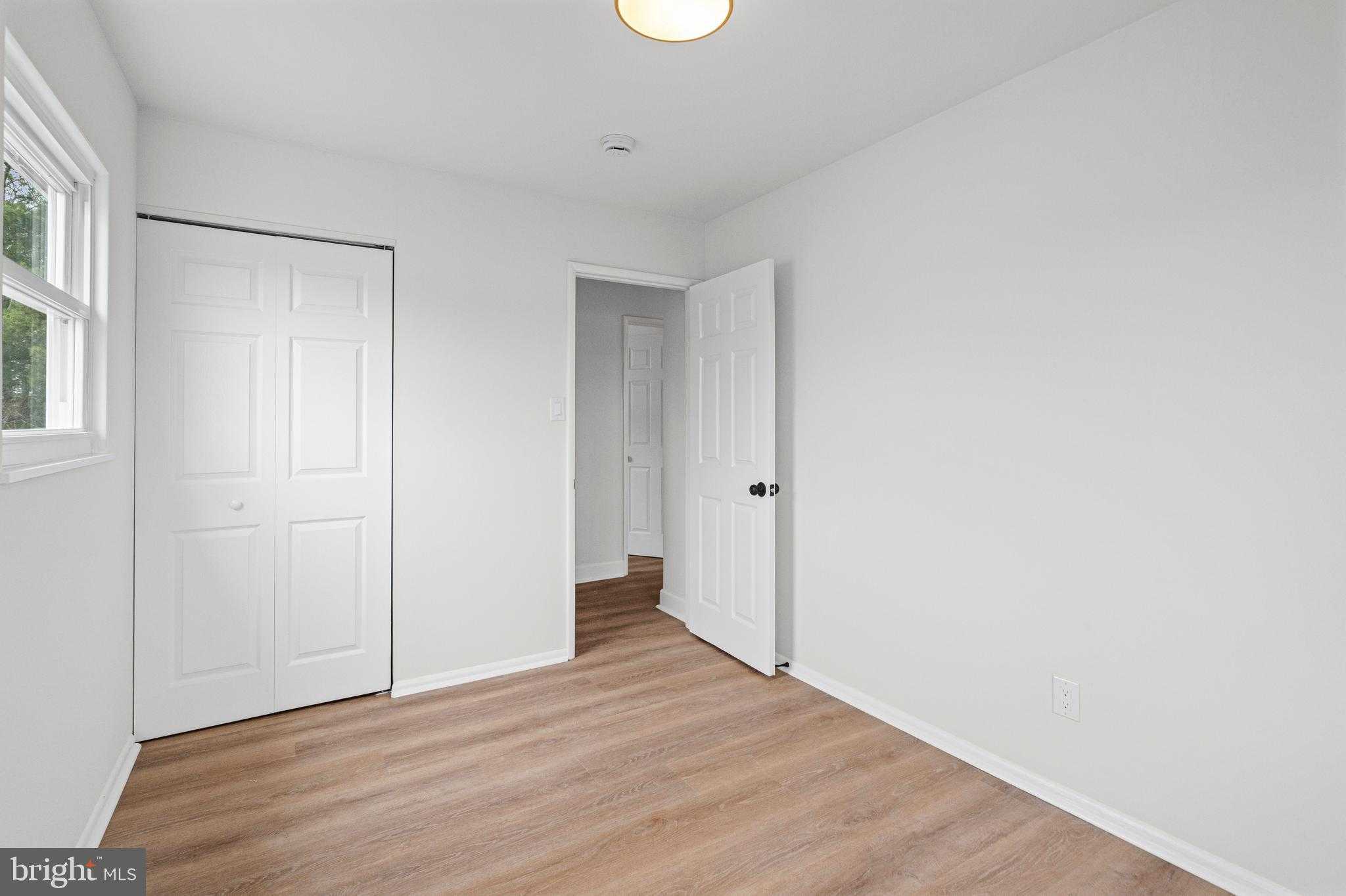 2404 Willoughby Beach Rd photo 28