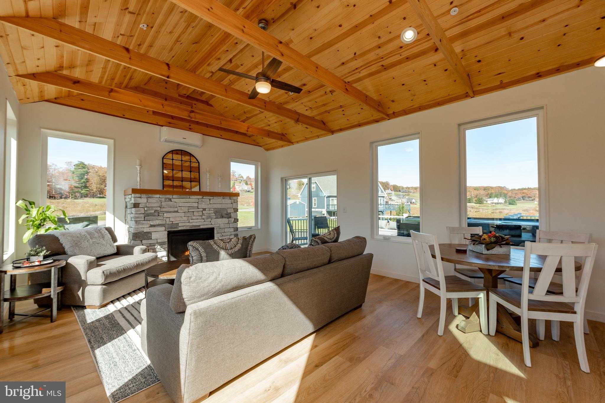 619 Waterfront Greens Dr photo 18