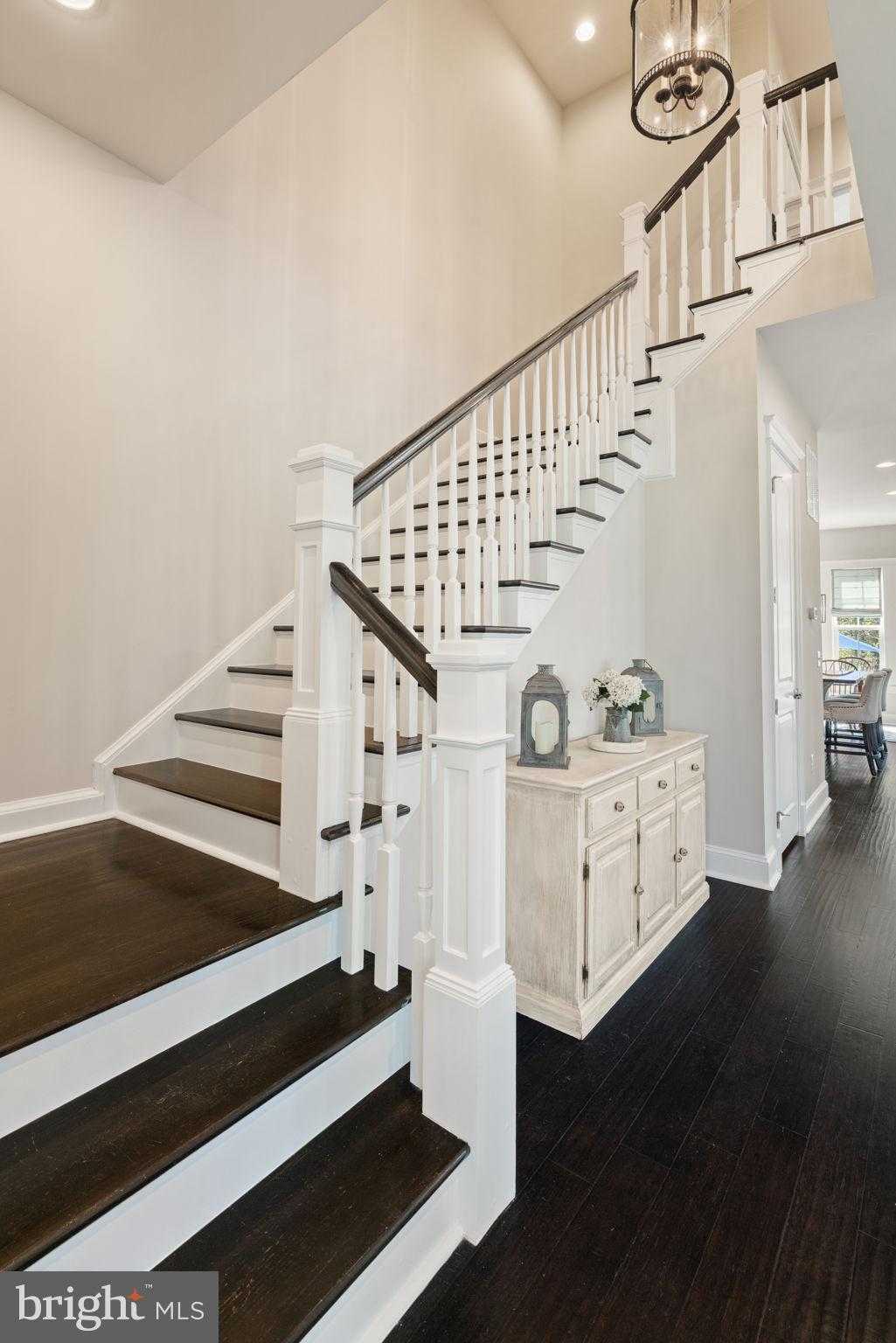 17200 Miss Packard CT photo 25