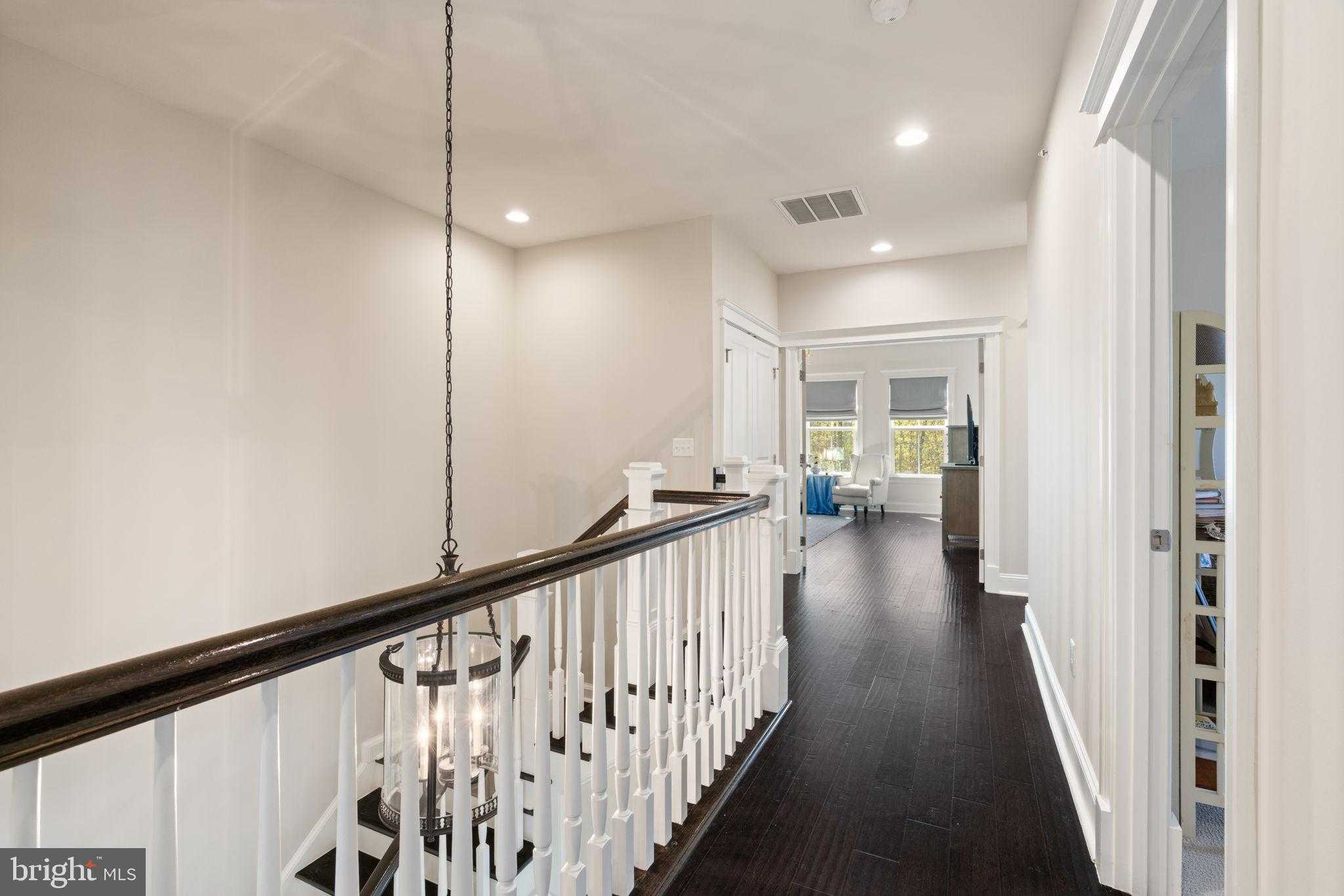 17200 Miss Packard CT photo 26