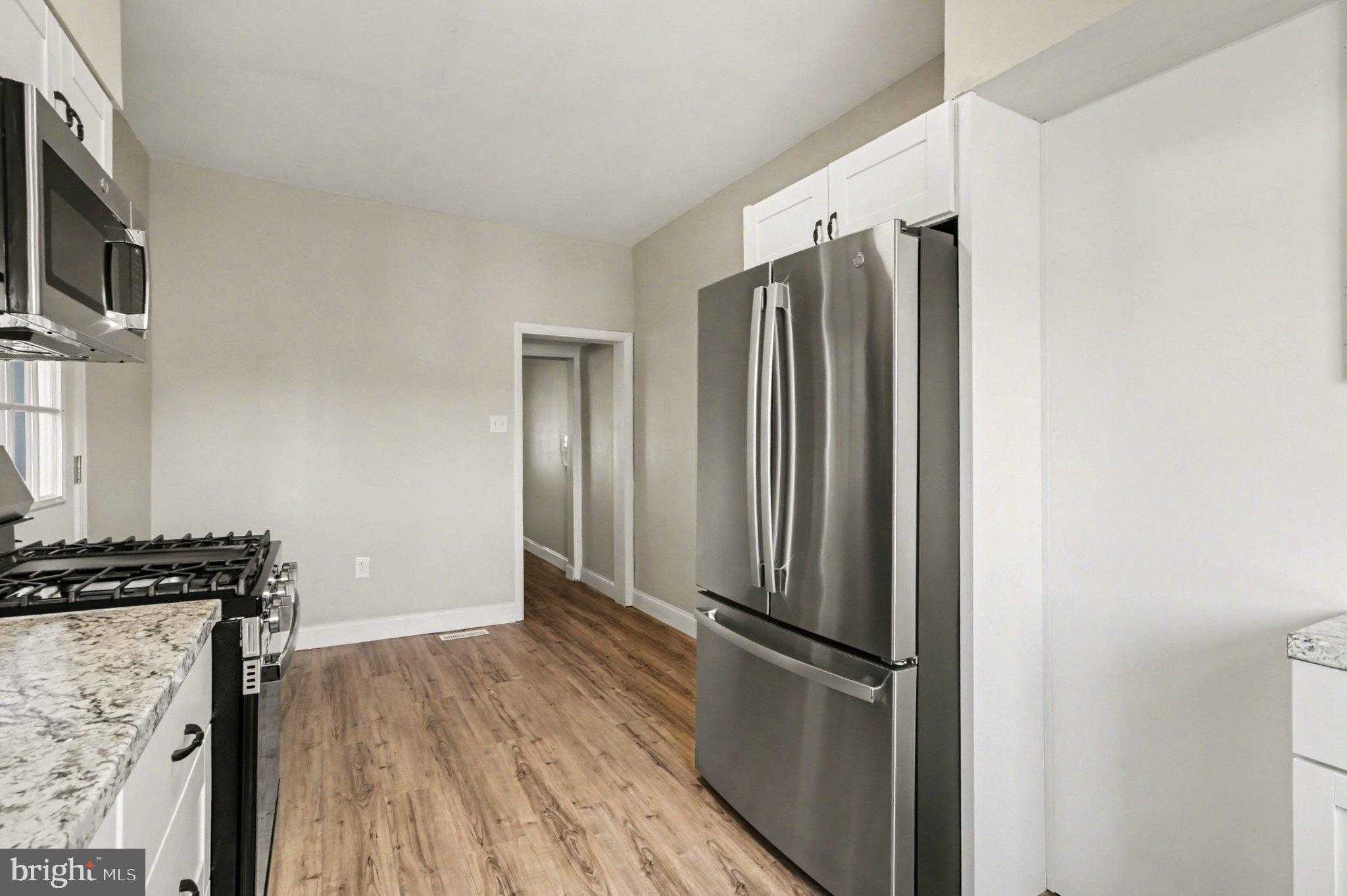 644 S 2nd St photo 8