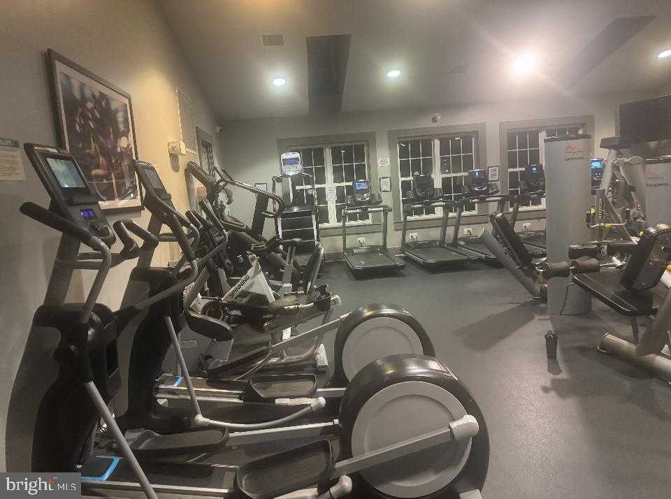 7326 Mockingbird Cir photo 56