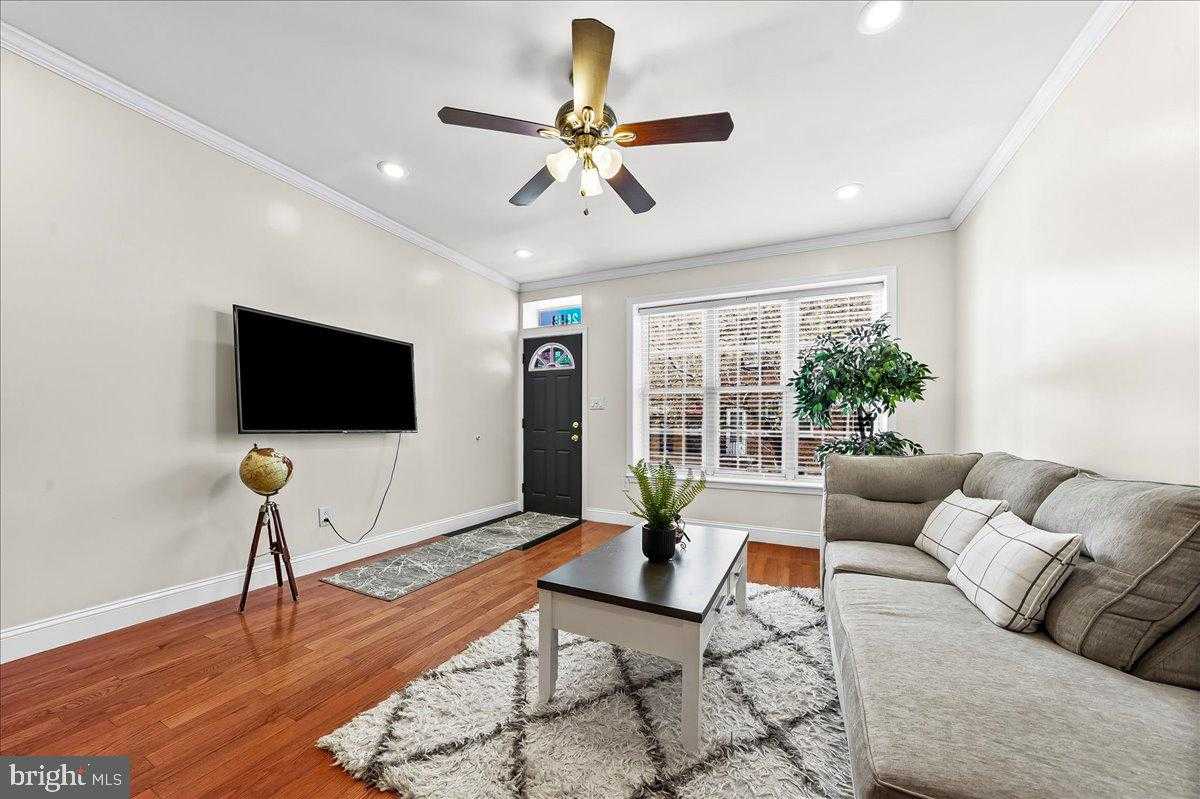 2653 S 6th St photo 5