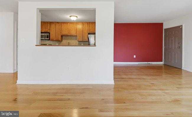 6307 Hil Mar Dr photo 9