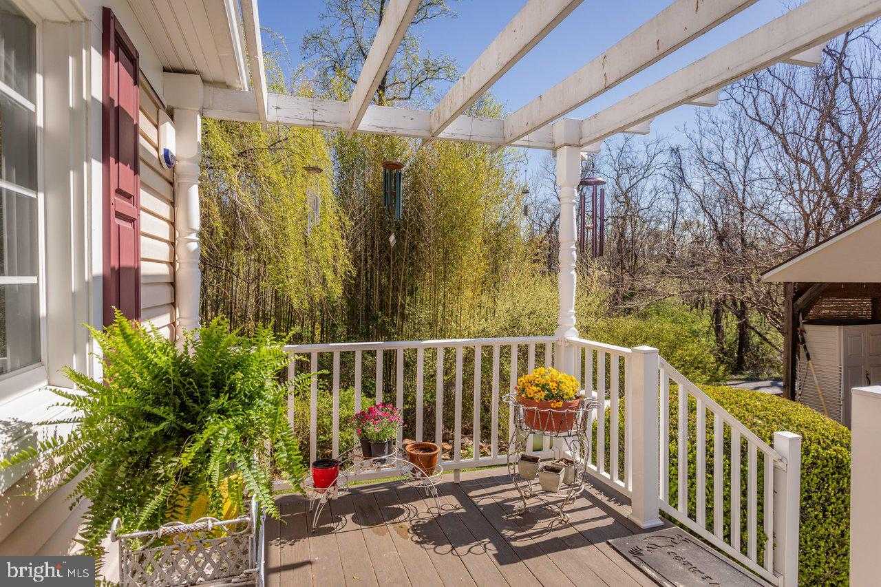 143 Scheffer Gap Rd photo 3