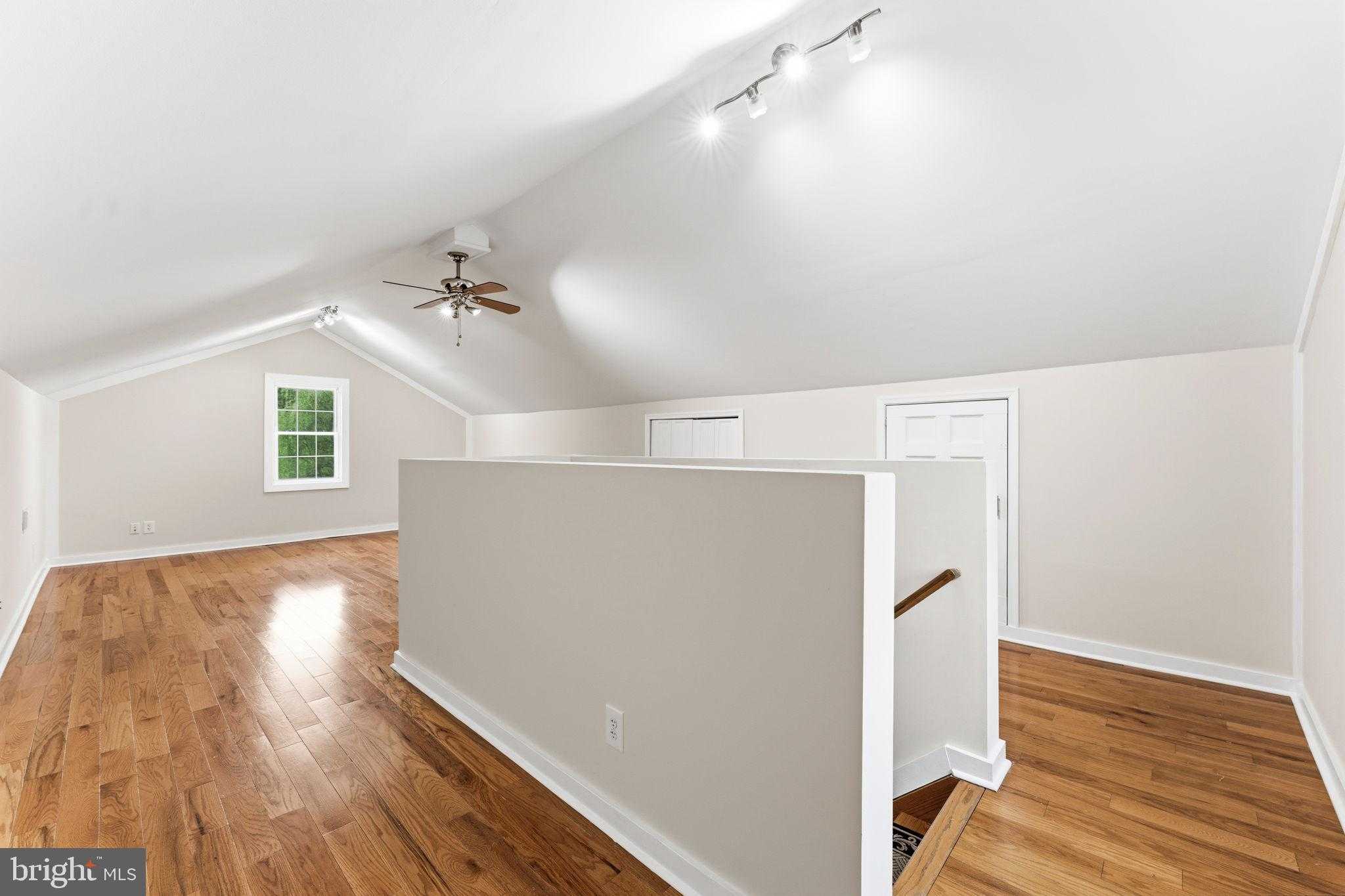 2459 Thoroughfare Rd photo 46