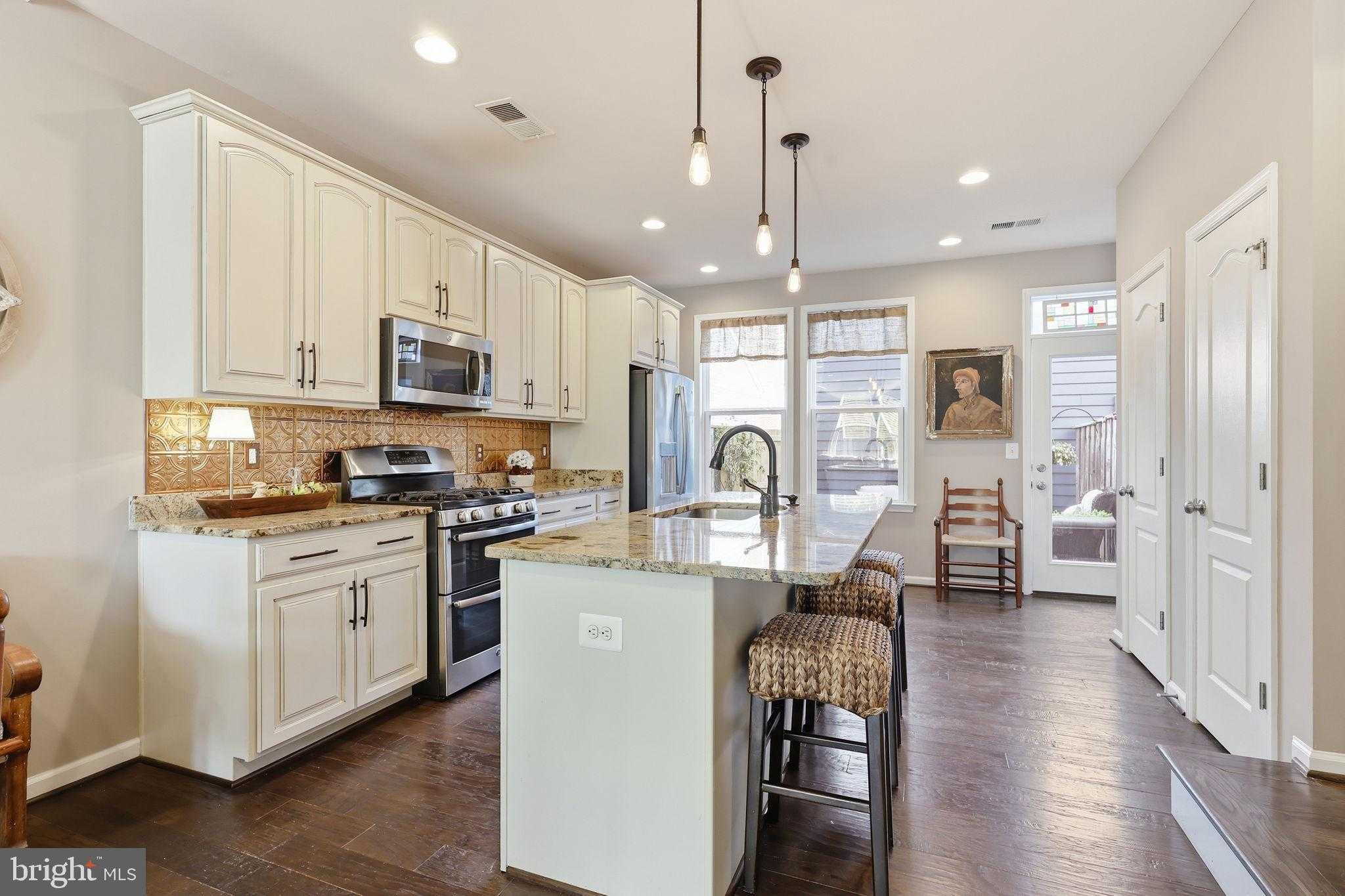 8934 Center St photo 8