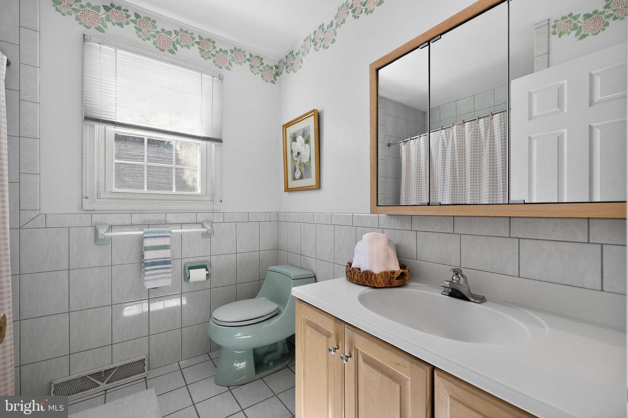 606 Londonderry Dr photo 30