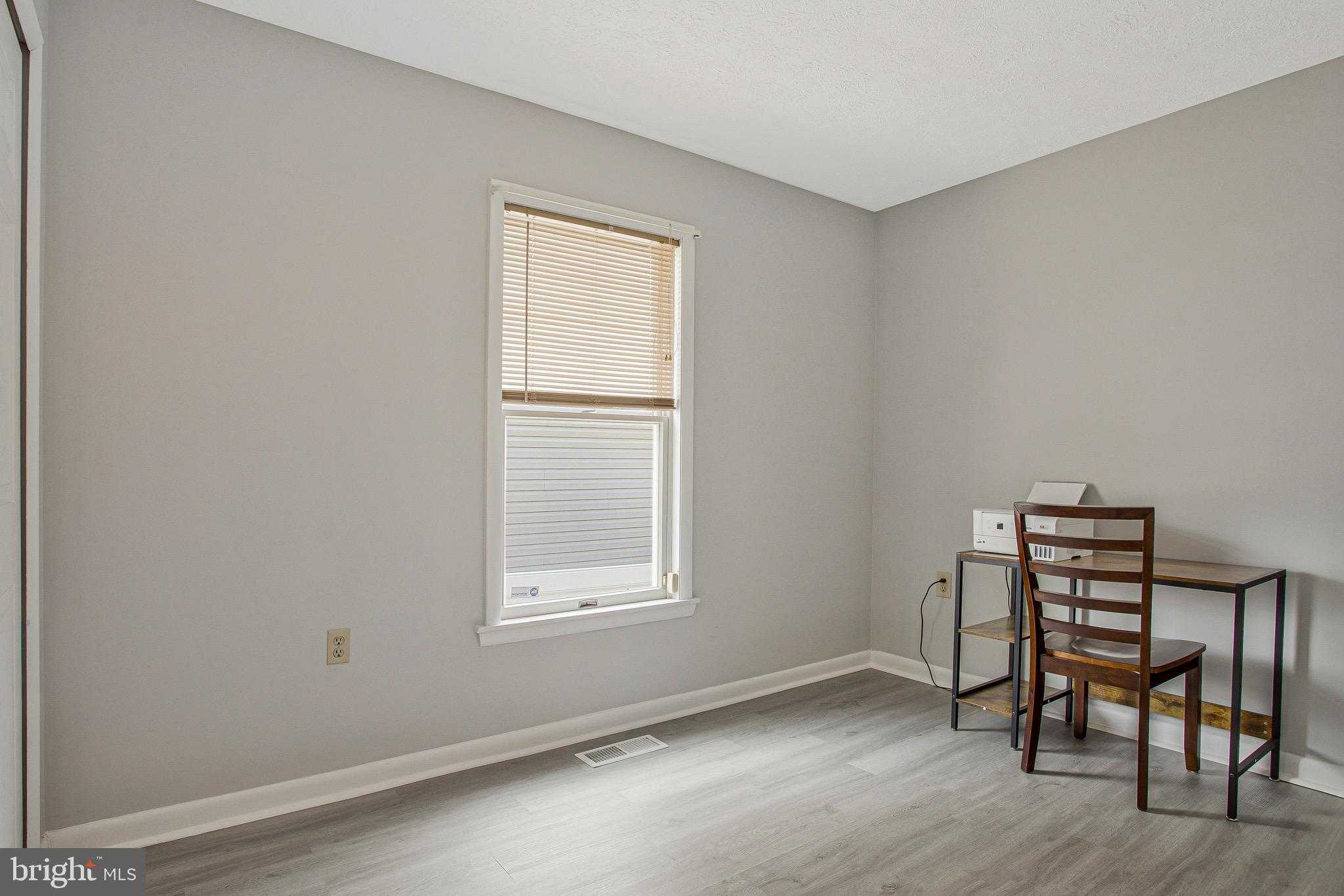 312 SW Pershing Ave photo 12