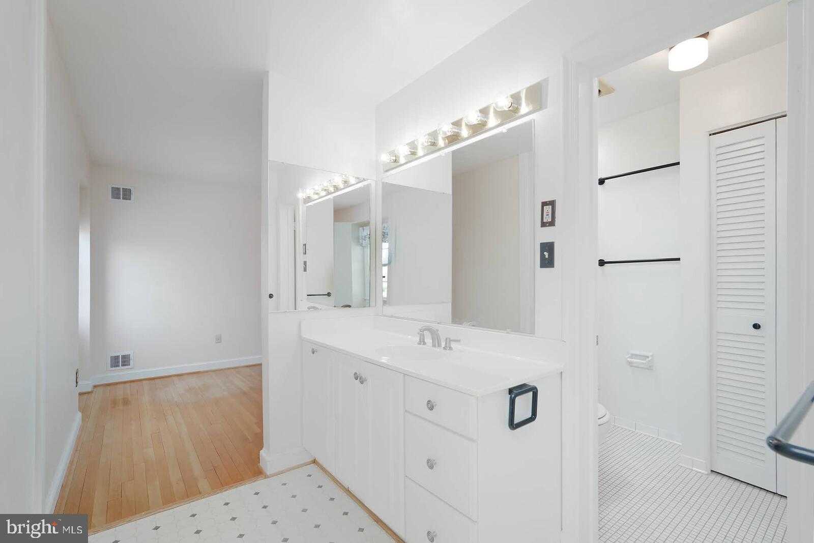 3713 King William Dr photo 34