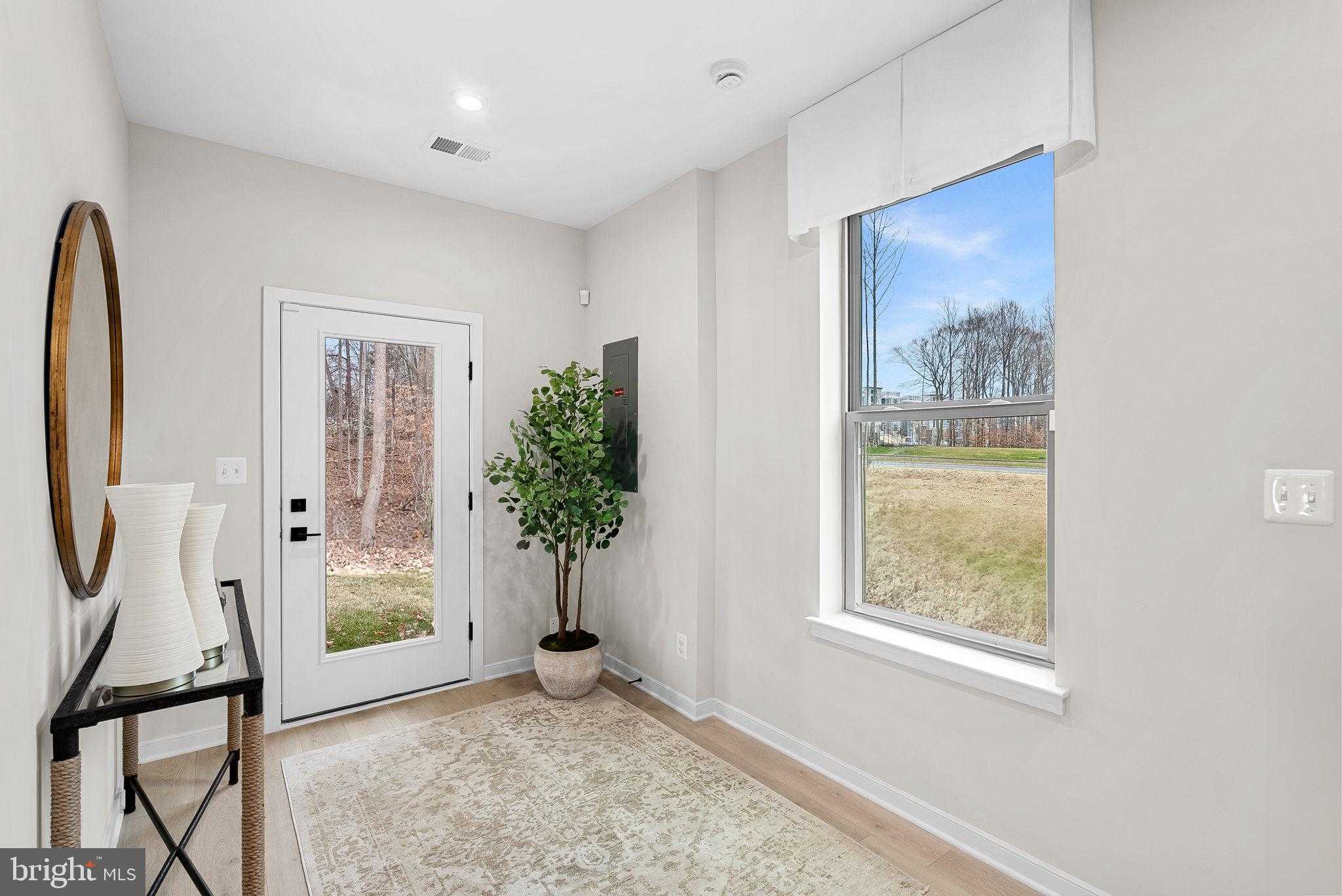 19710 Sepia Sq photo 8