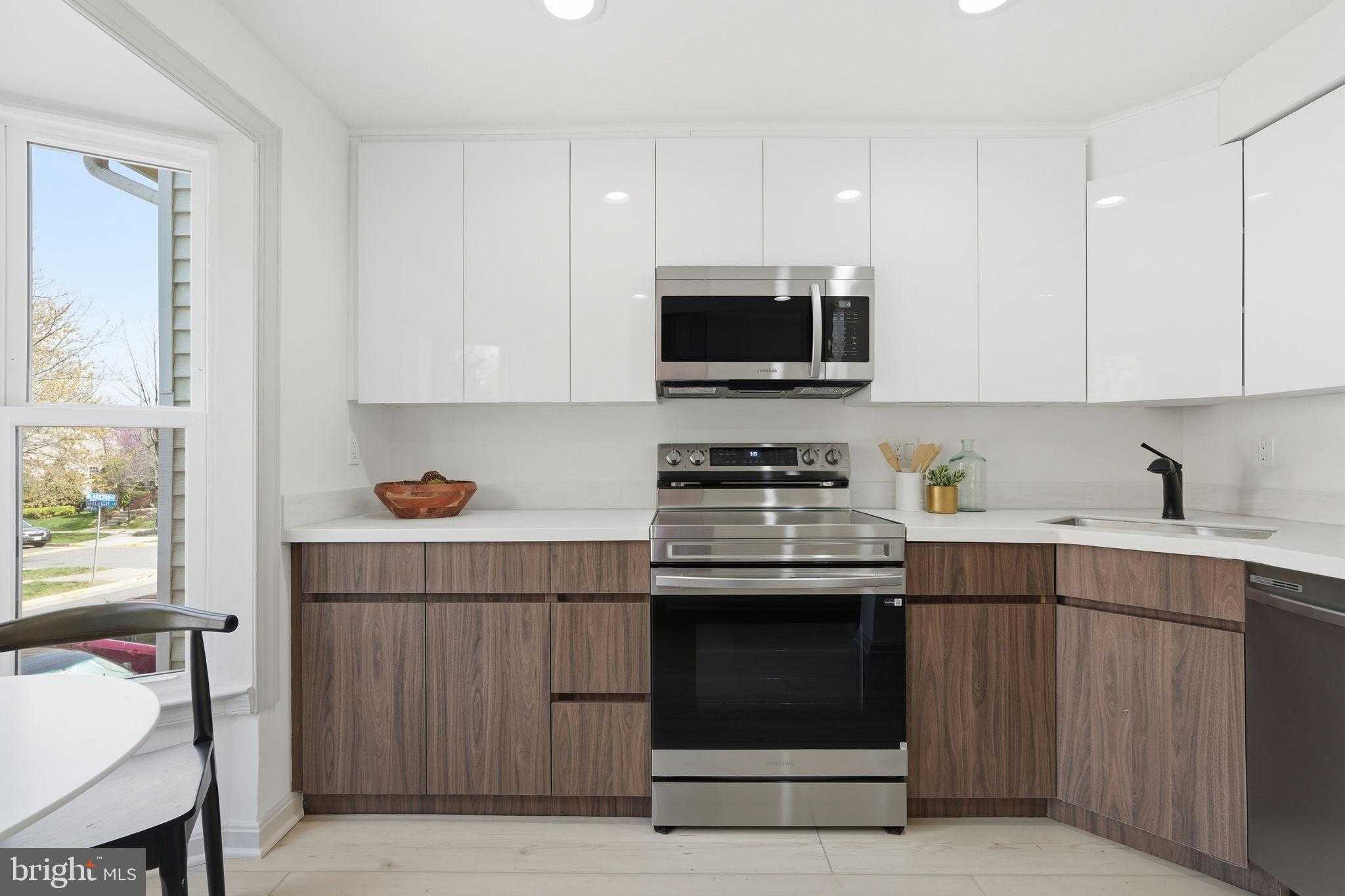 2984 Blaketon Ln photo 7