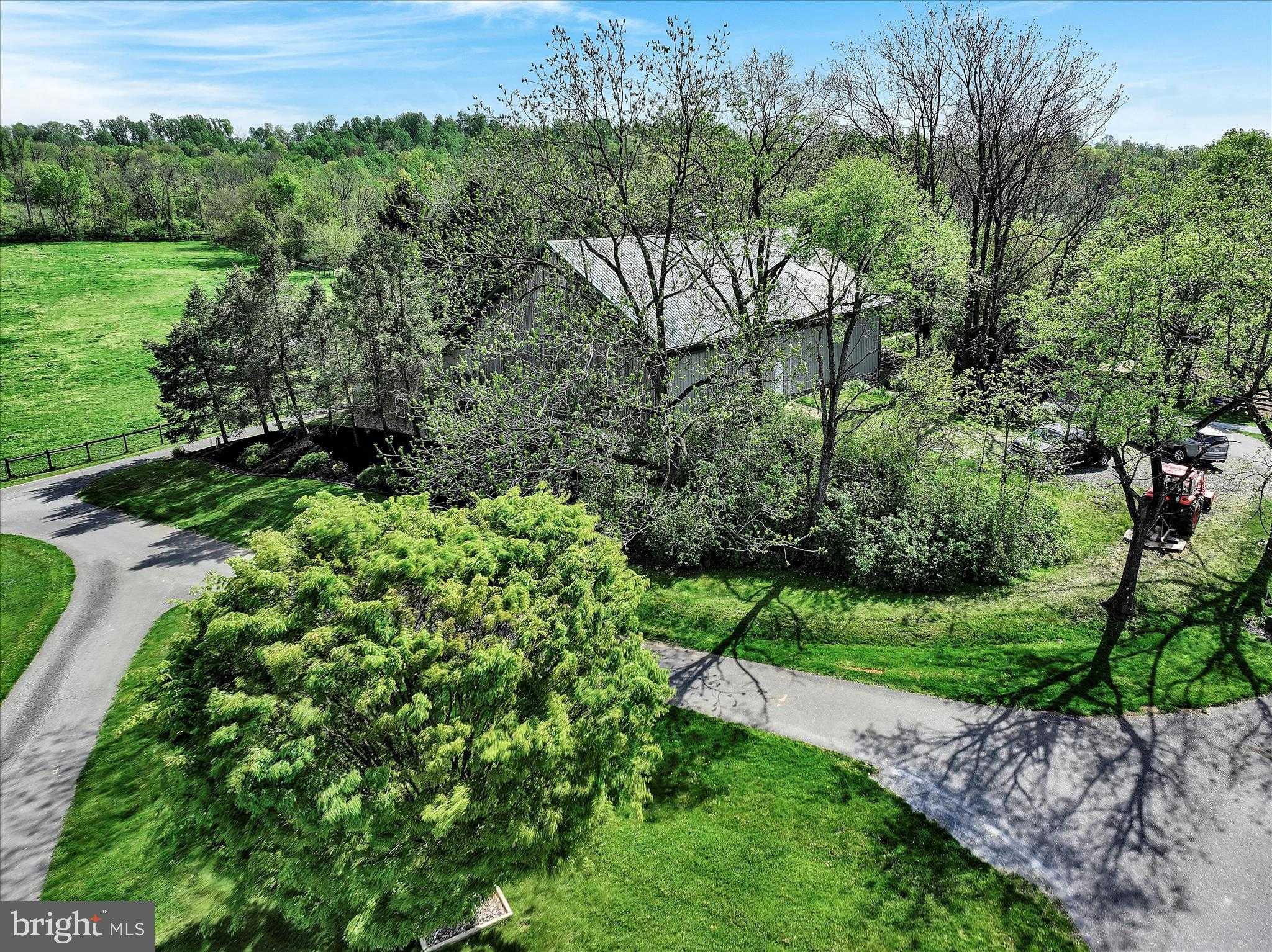 177 Valley Ln photo 47