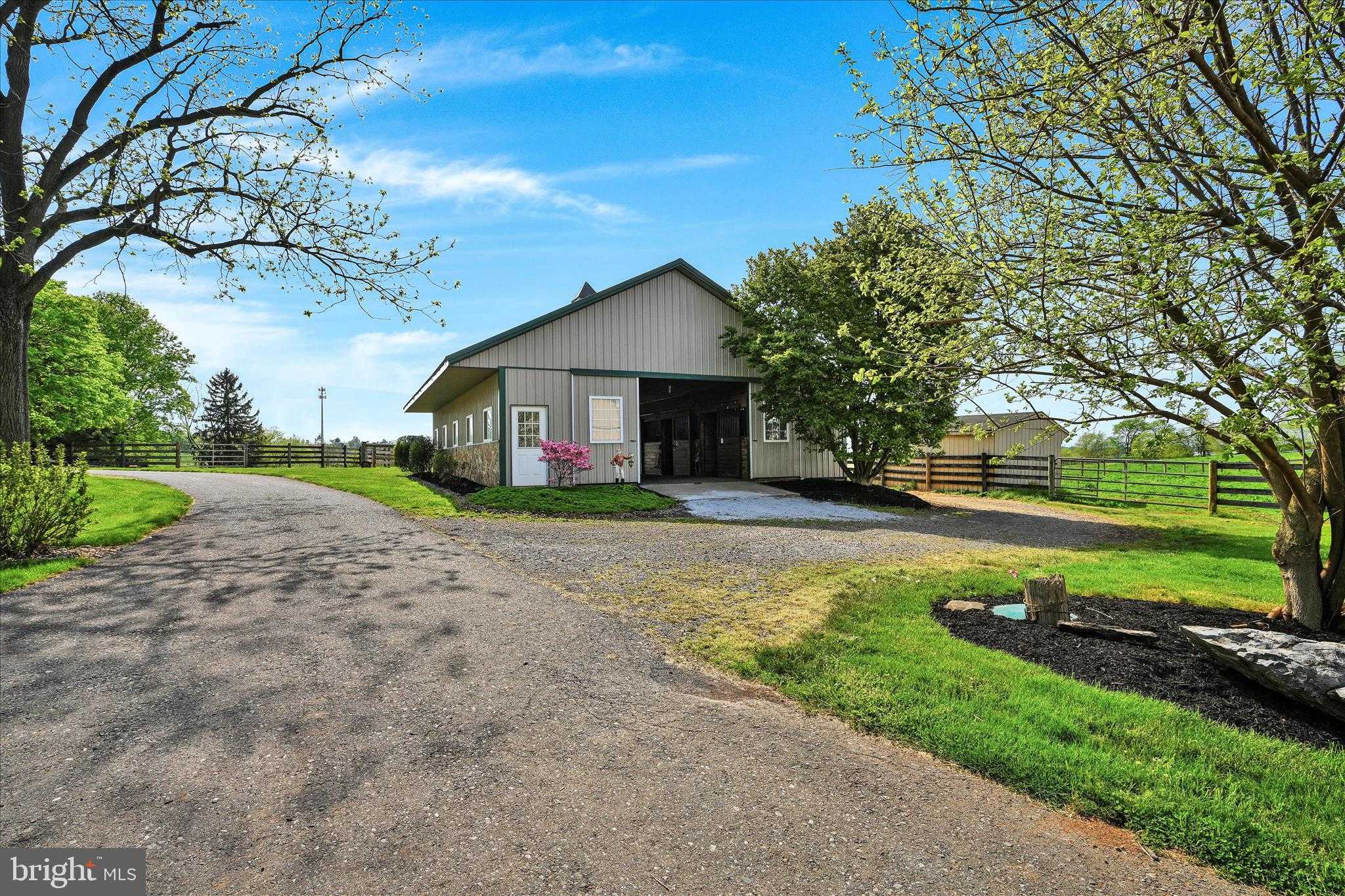 177 Valley Ln photo 5