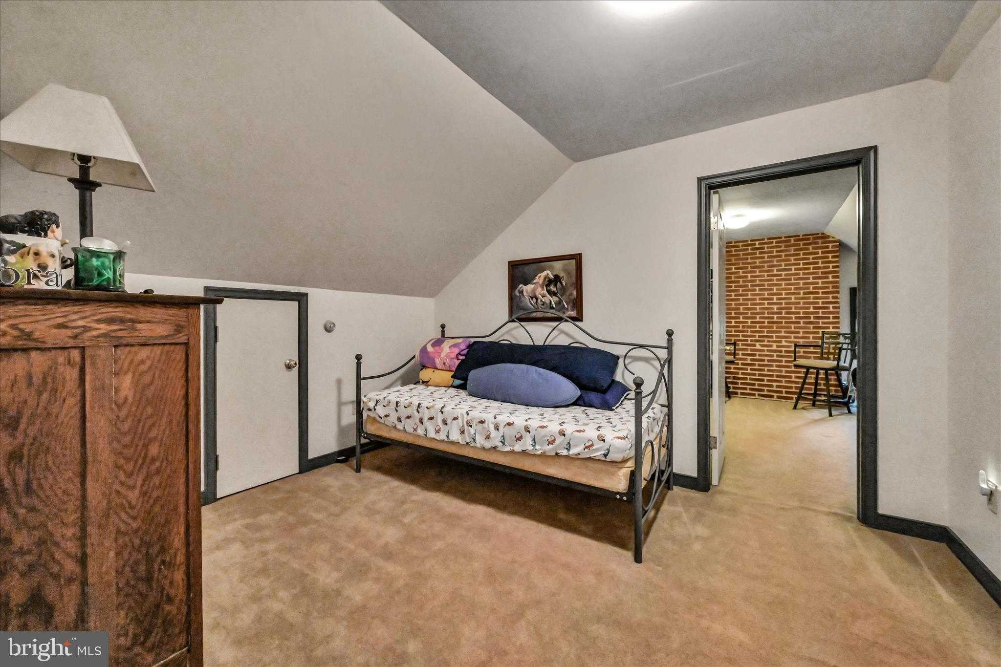 177 Valley Ln photo 98