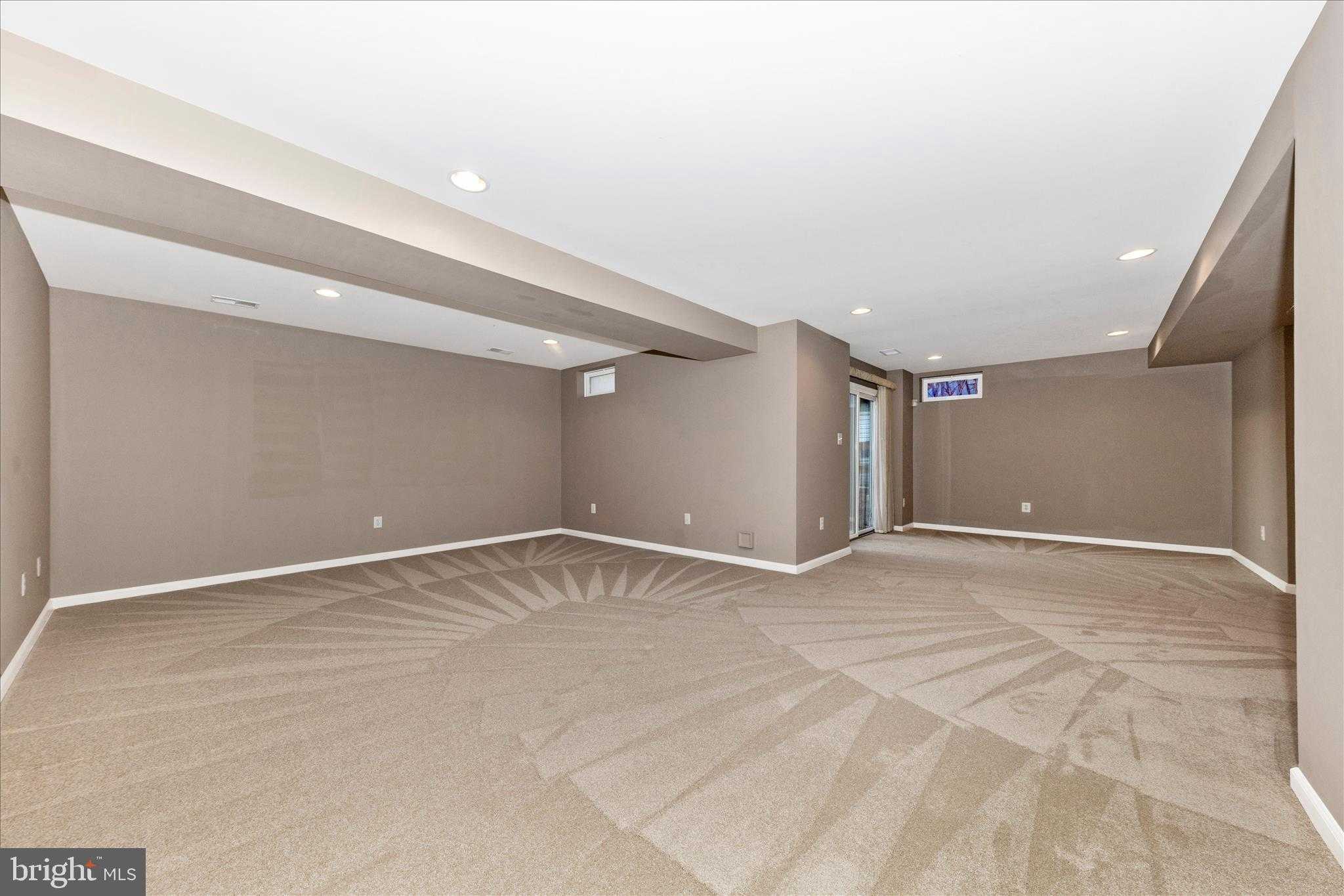 9 Fiona Way photo 38