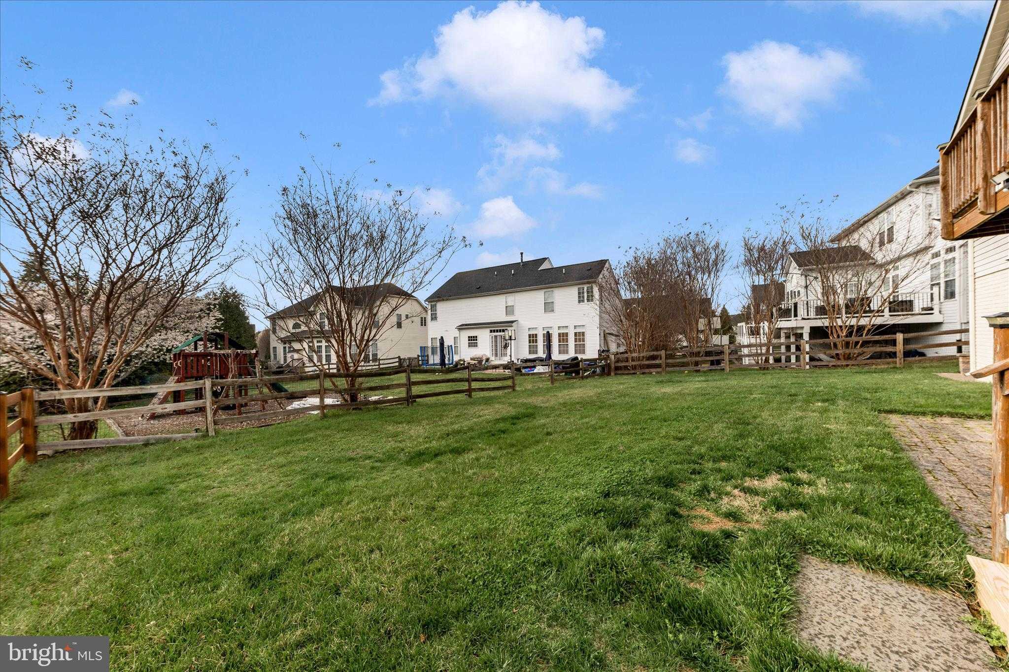 9 Fiona Way photo 47