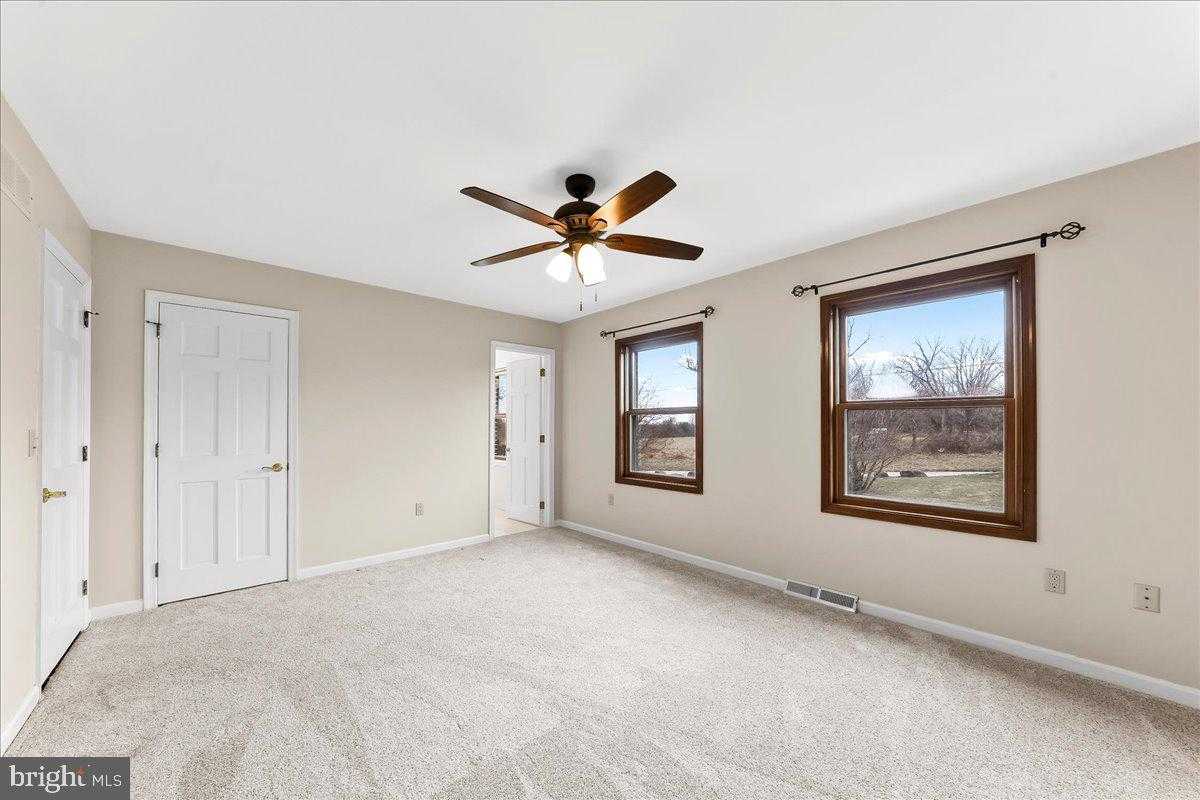 911 Thunder Hill Rd photo 24