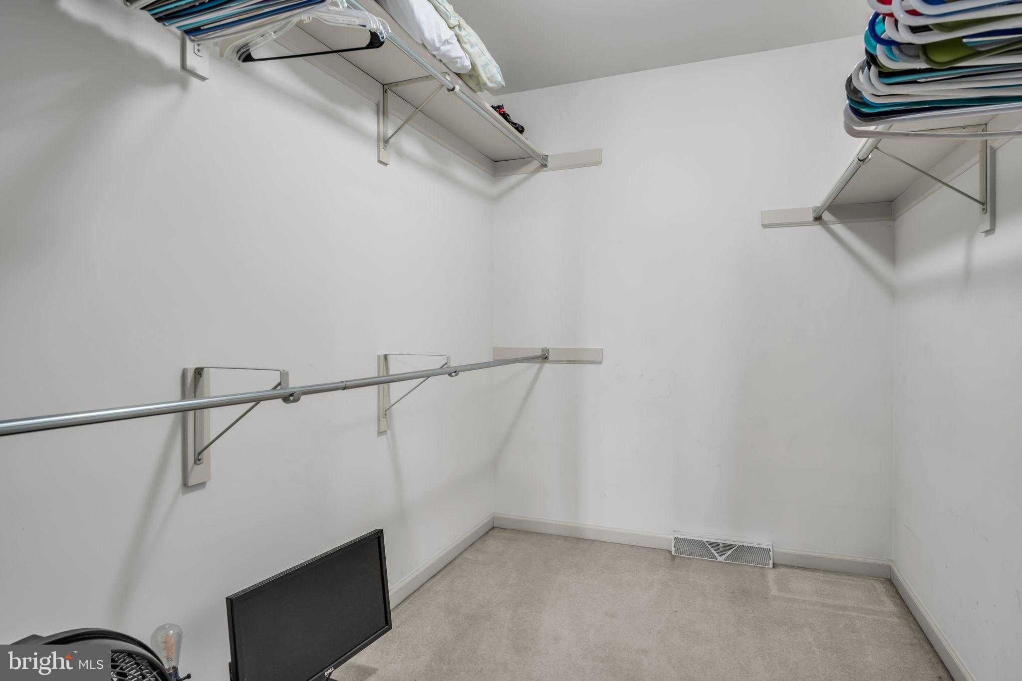 984 David Dr photo 22