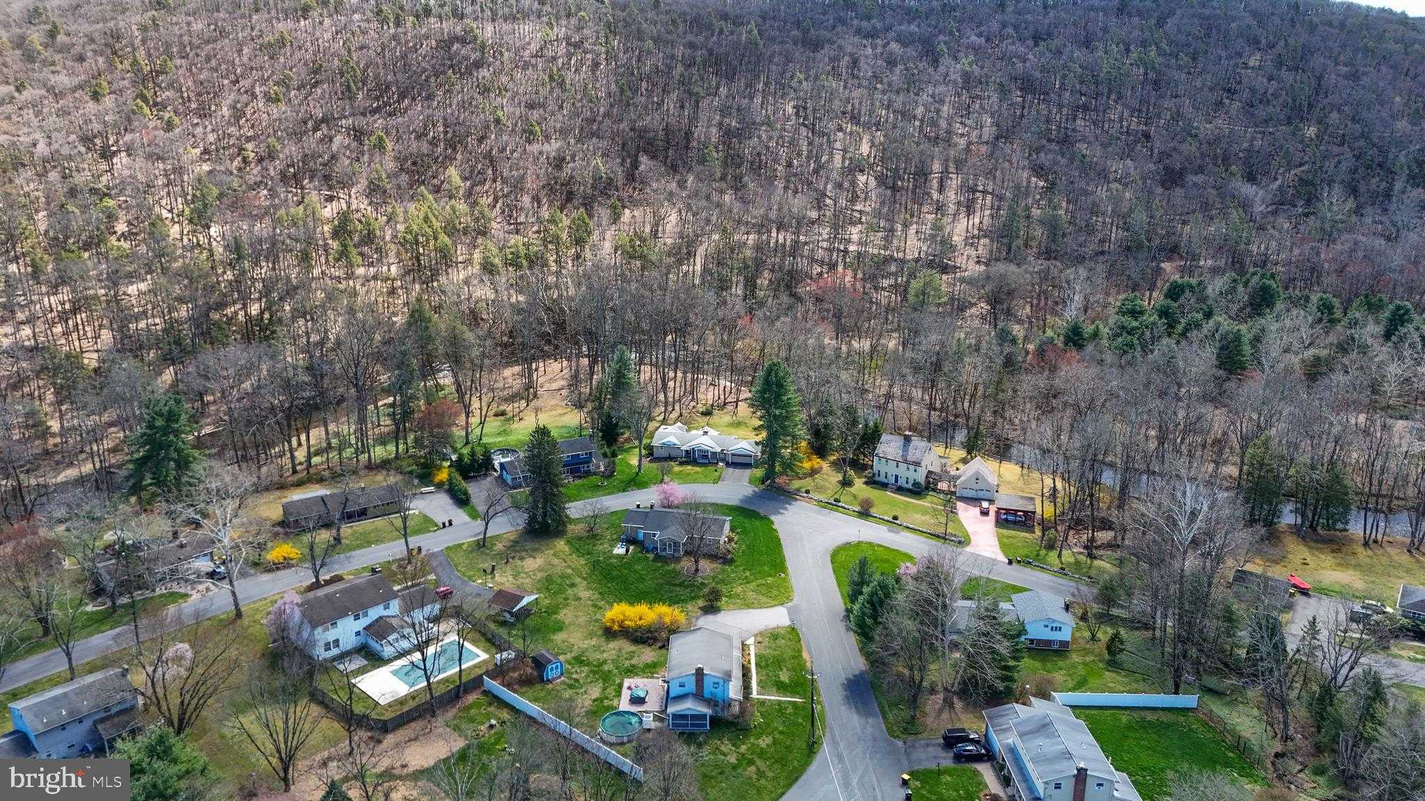 102 Valley Stream Rd photo 14