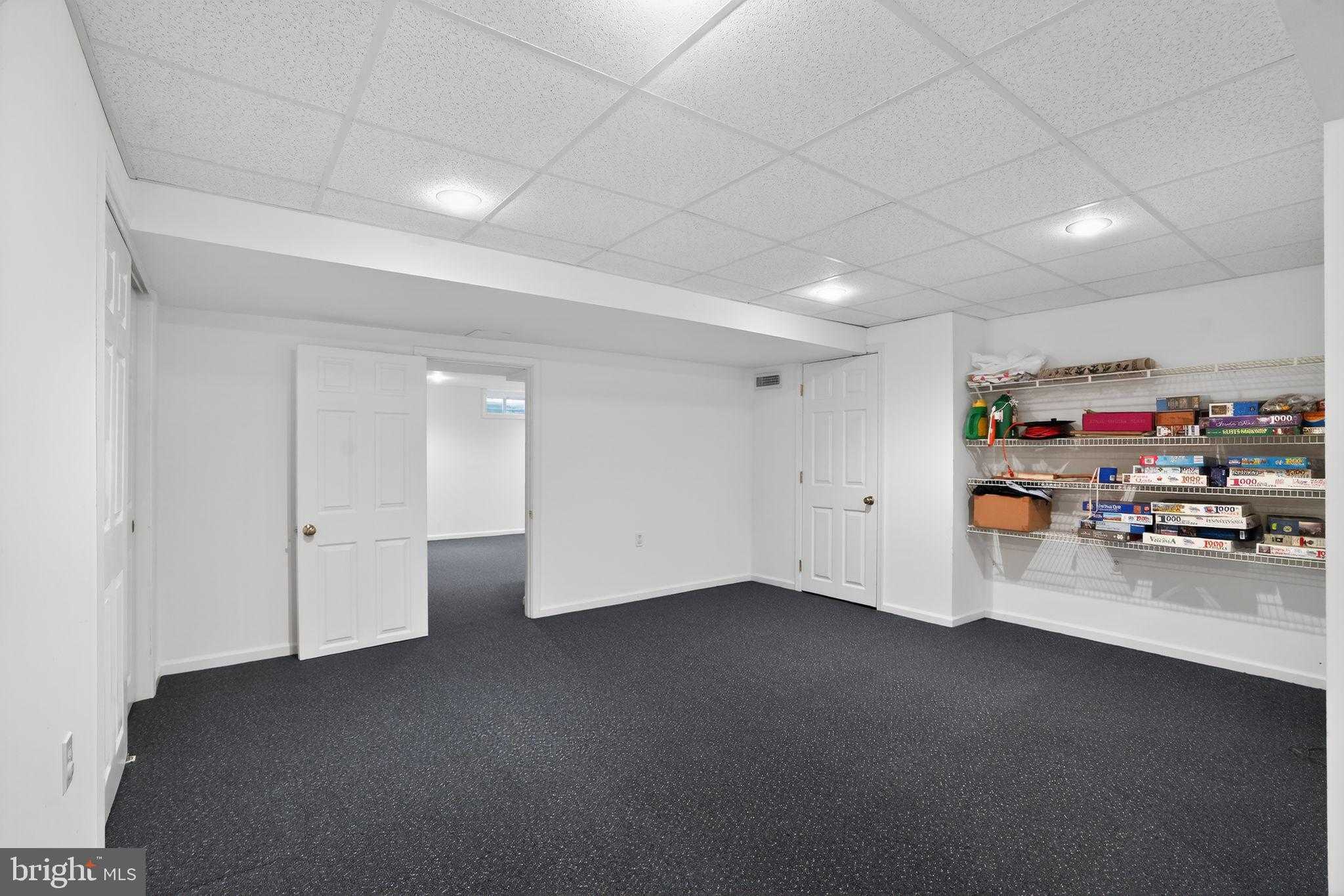 1704 Smedley CT photo 32