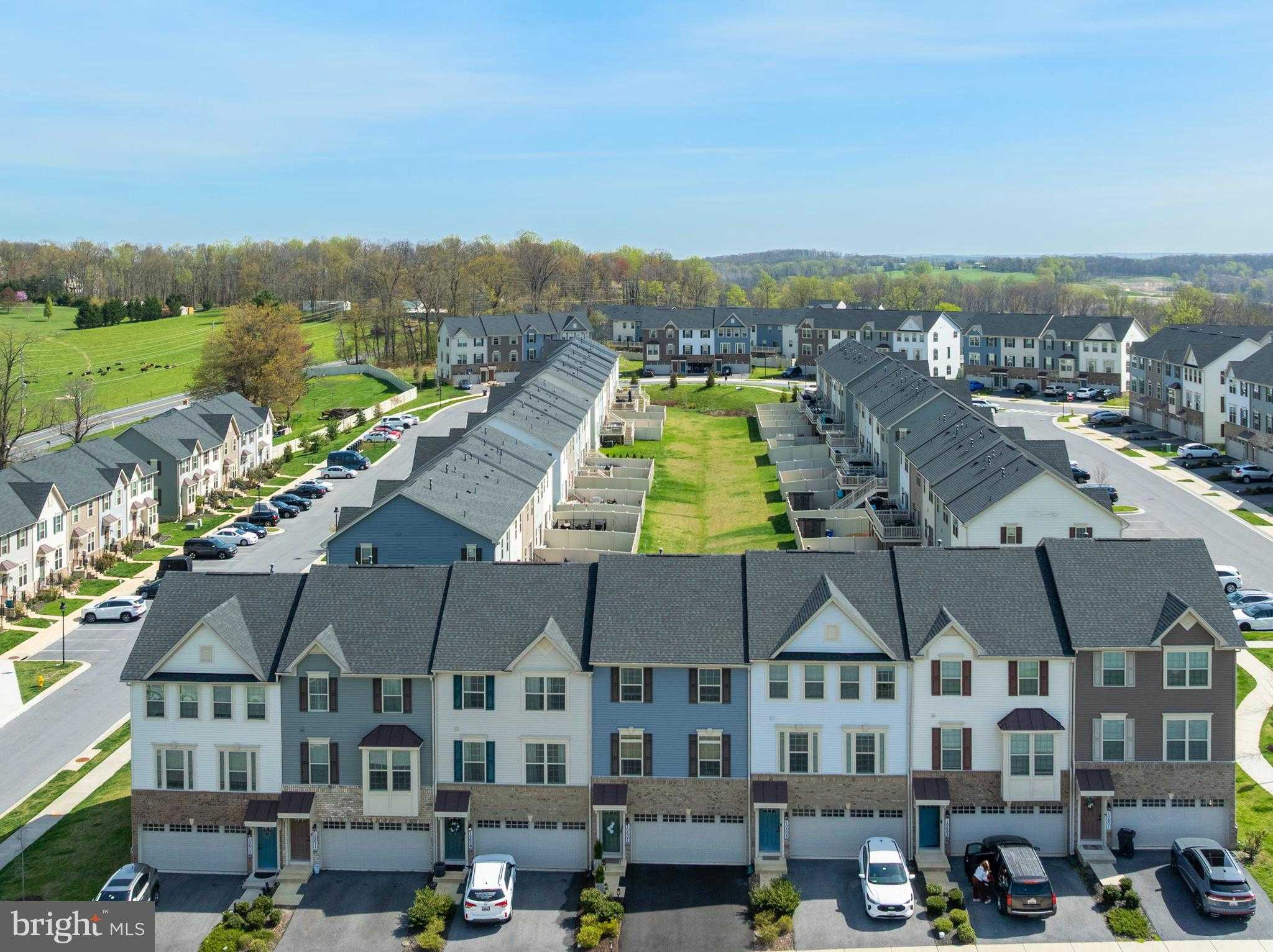 10607 Brewerton Ln photo 2