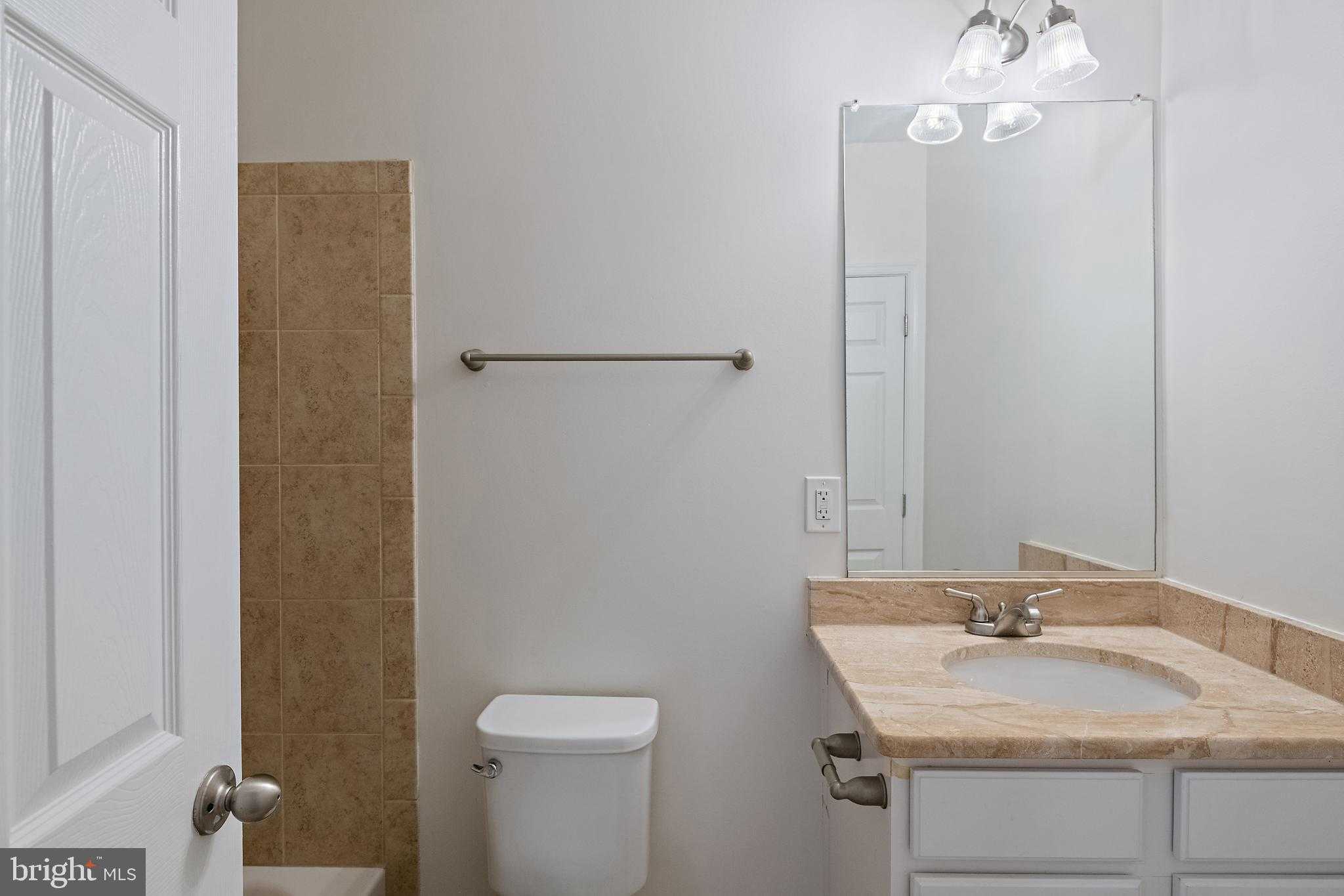 701 Shelton Ave photo 37