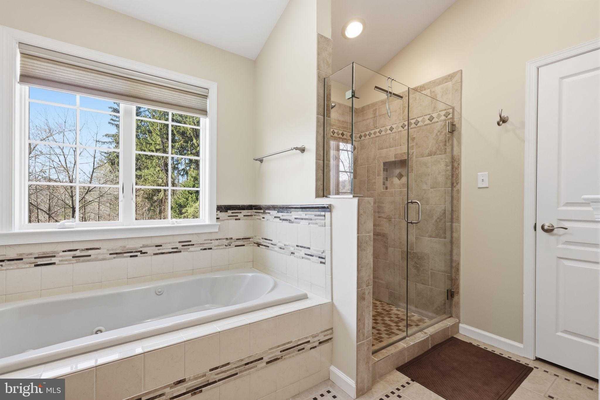 5 Glen Hollow CT photo 35