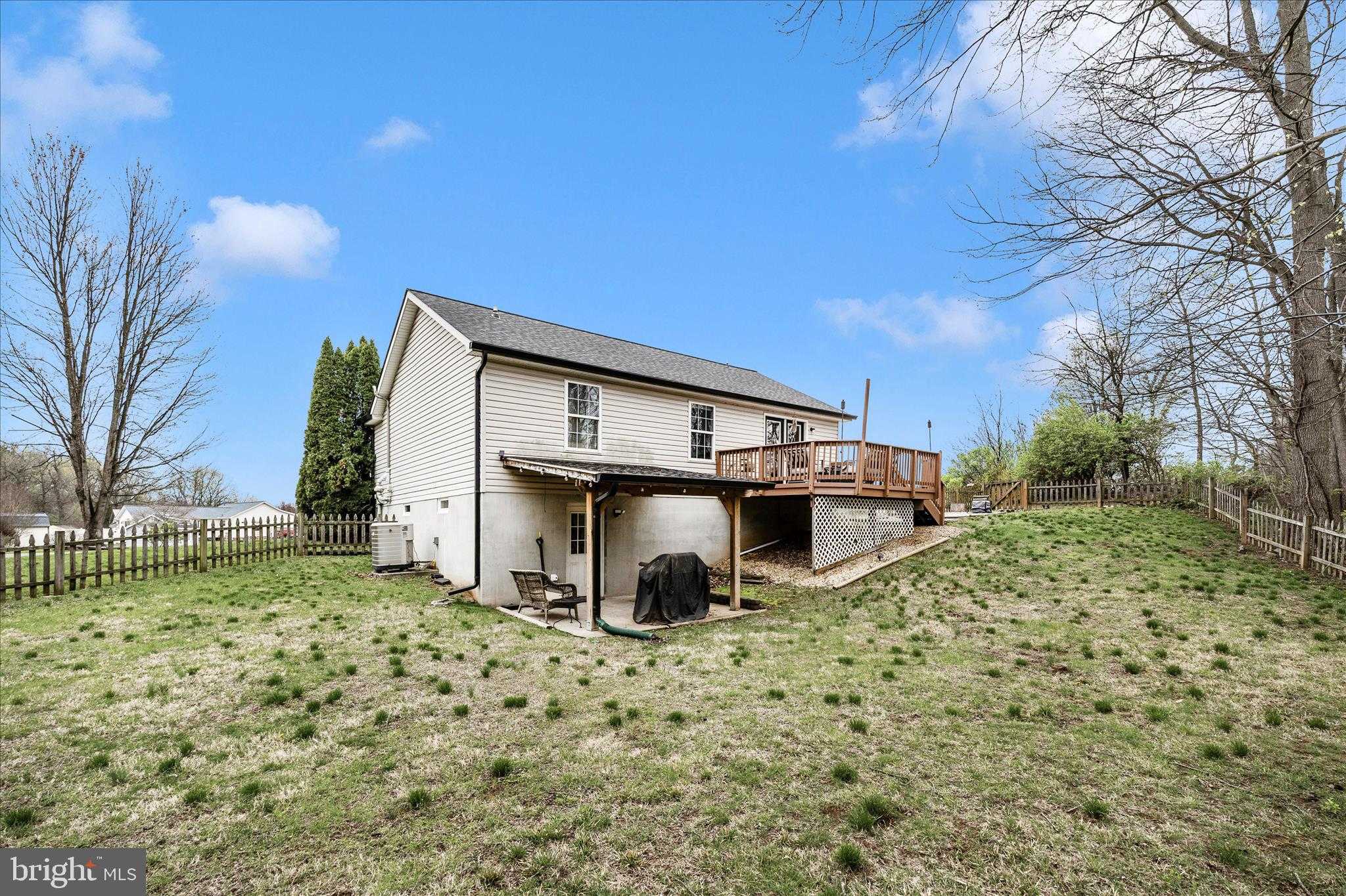 17006 Newcastle CT photo 39