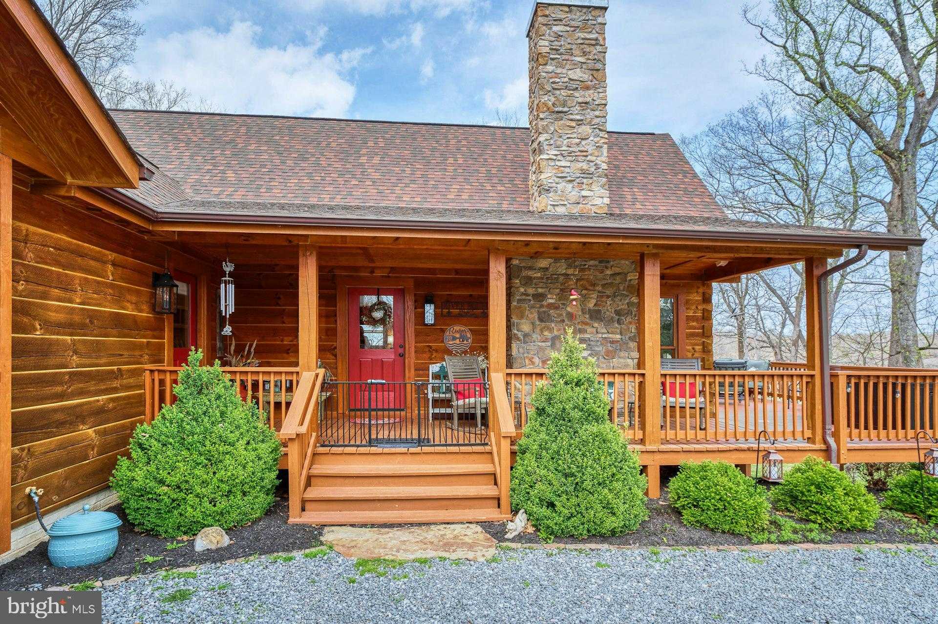 84 Cardinal Ln photo 2