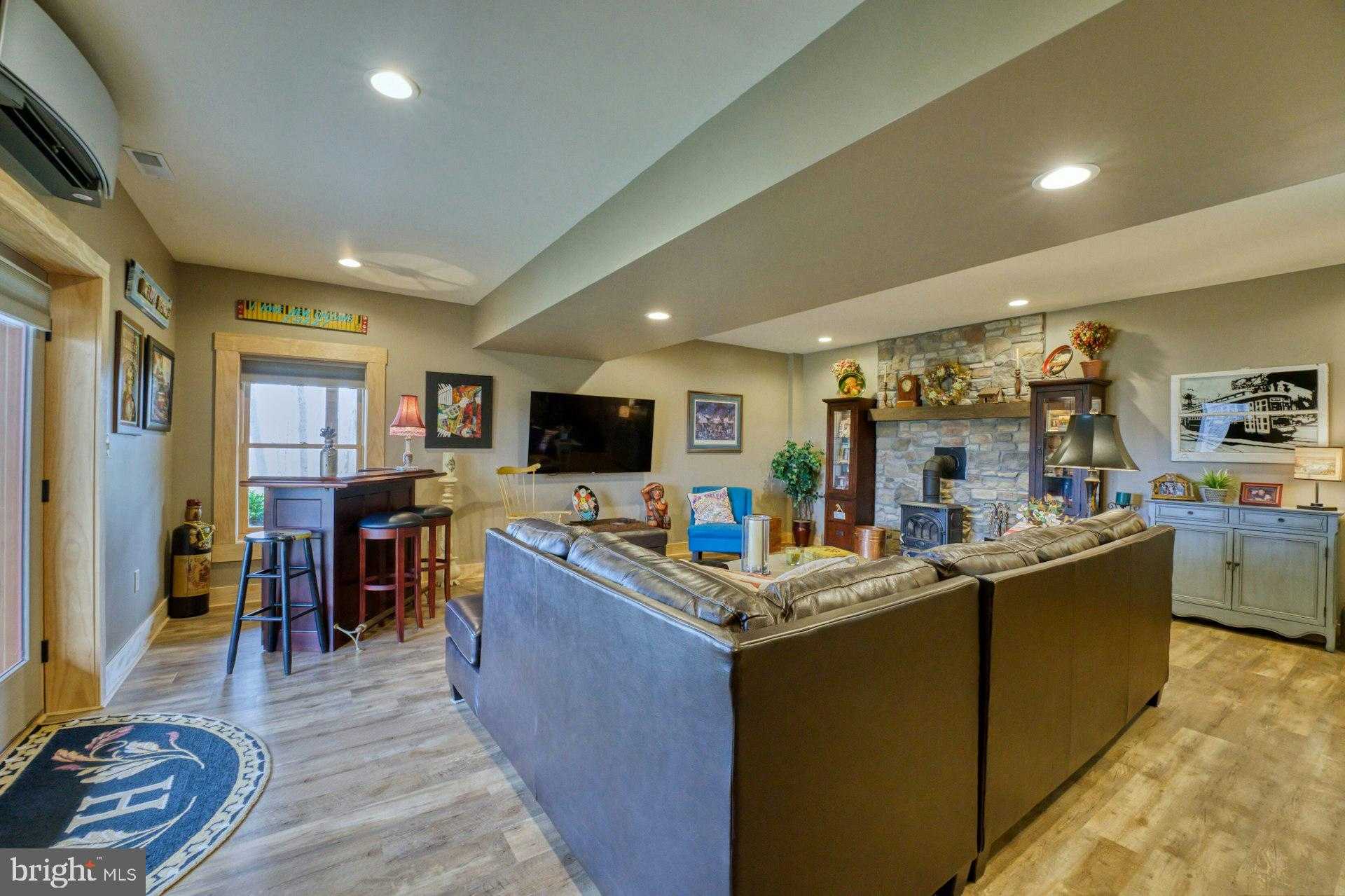 84 Cardinal Ln photo 41