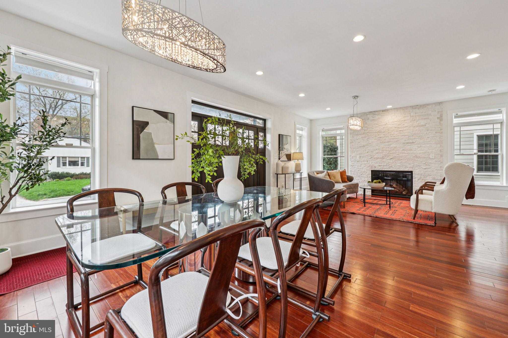 816 S Veitch St photo 12