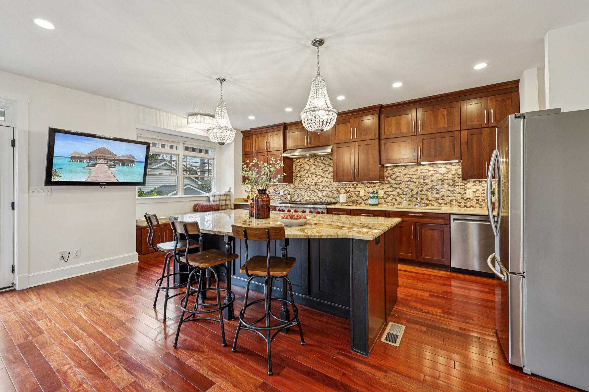 816 S Veitch St photo 23