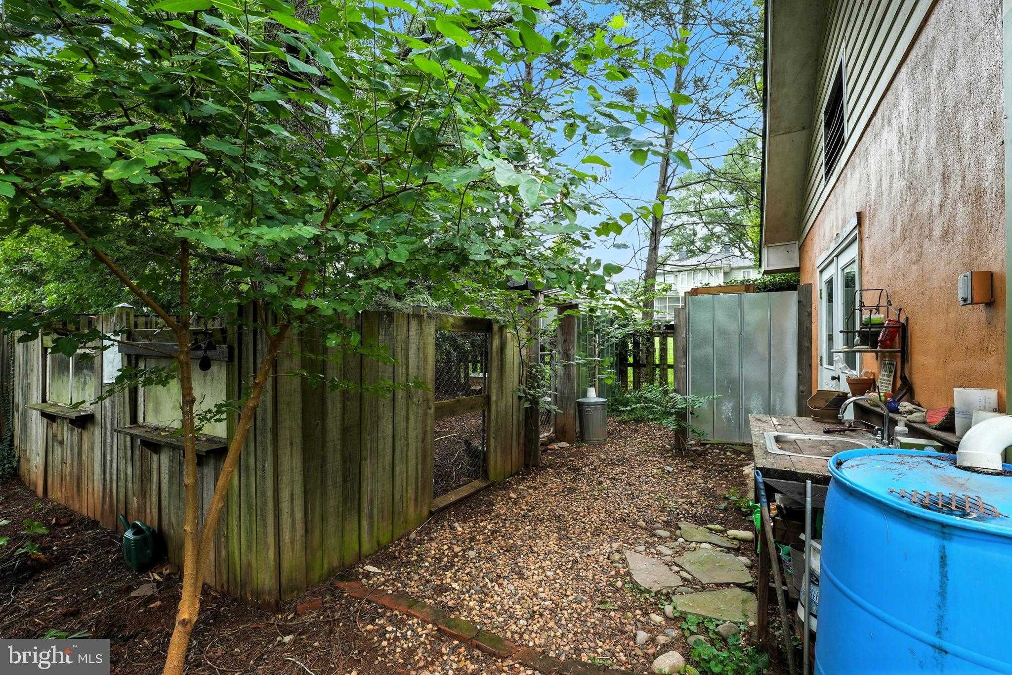 802 S Blue Ridge Ave photo 30