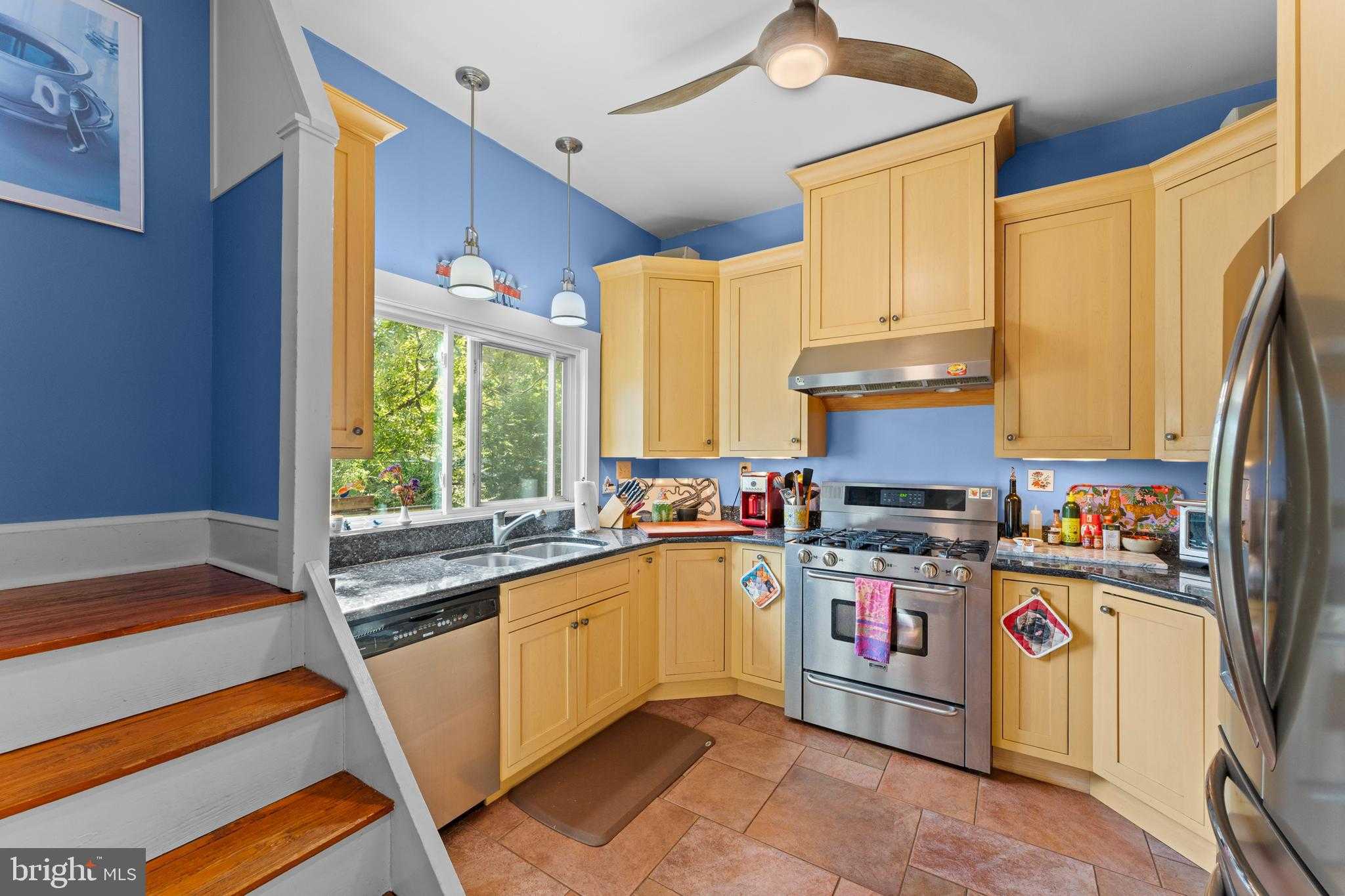 802 S Blue Ridge Ave photo 49