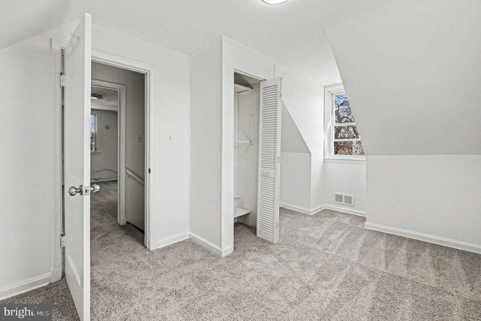 4806 Hazelwood Ave photo 4