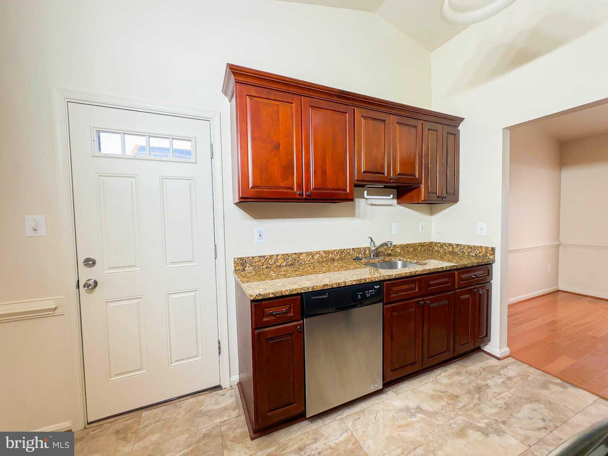 4027 Caribon St photo 9