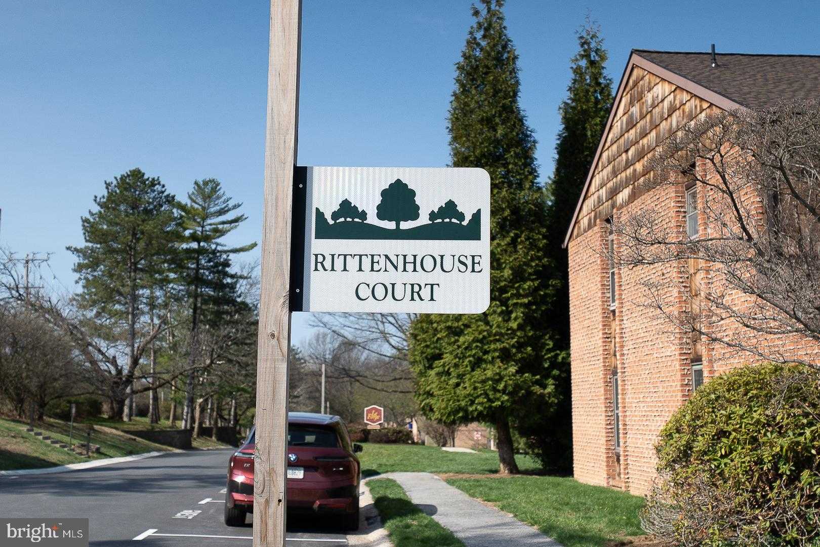 4 Rittenhouse CT photo 2