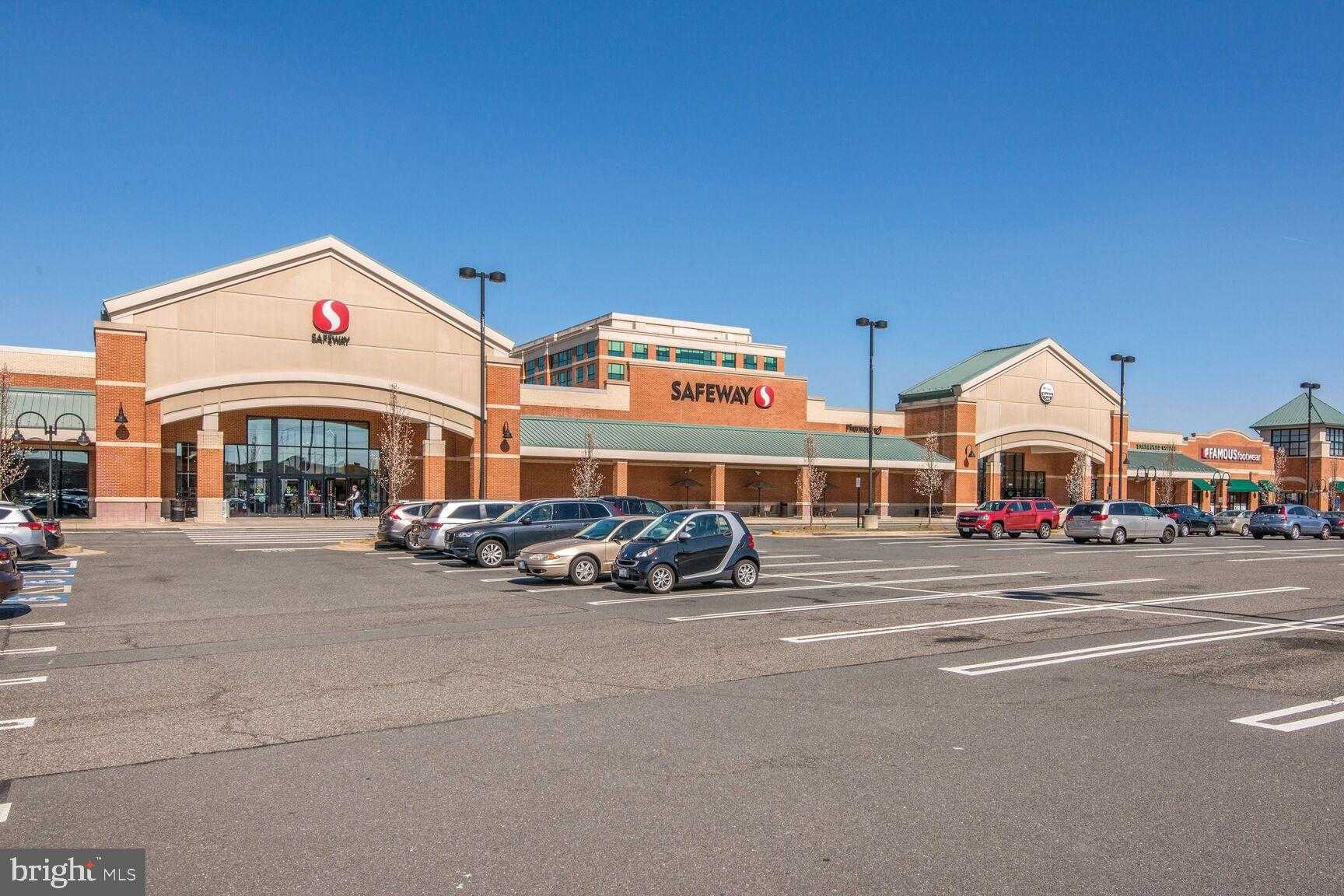 6912 Mary Caroline Cir Unit J photo 34