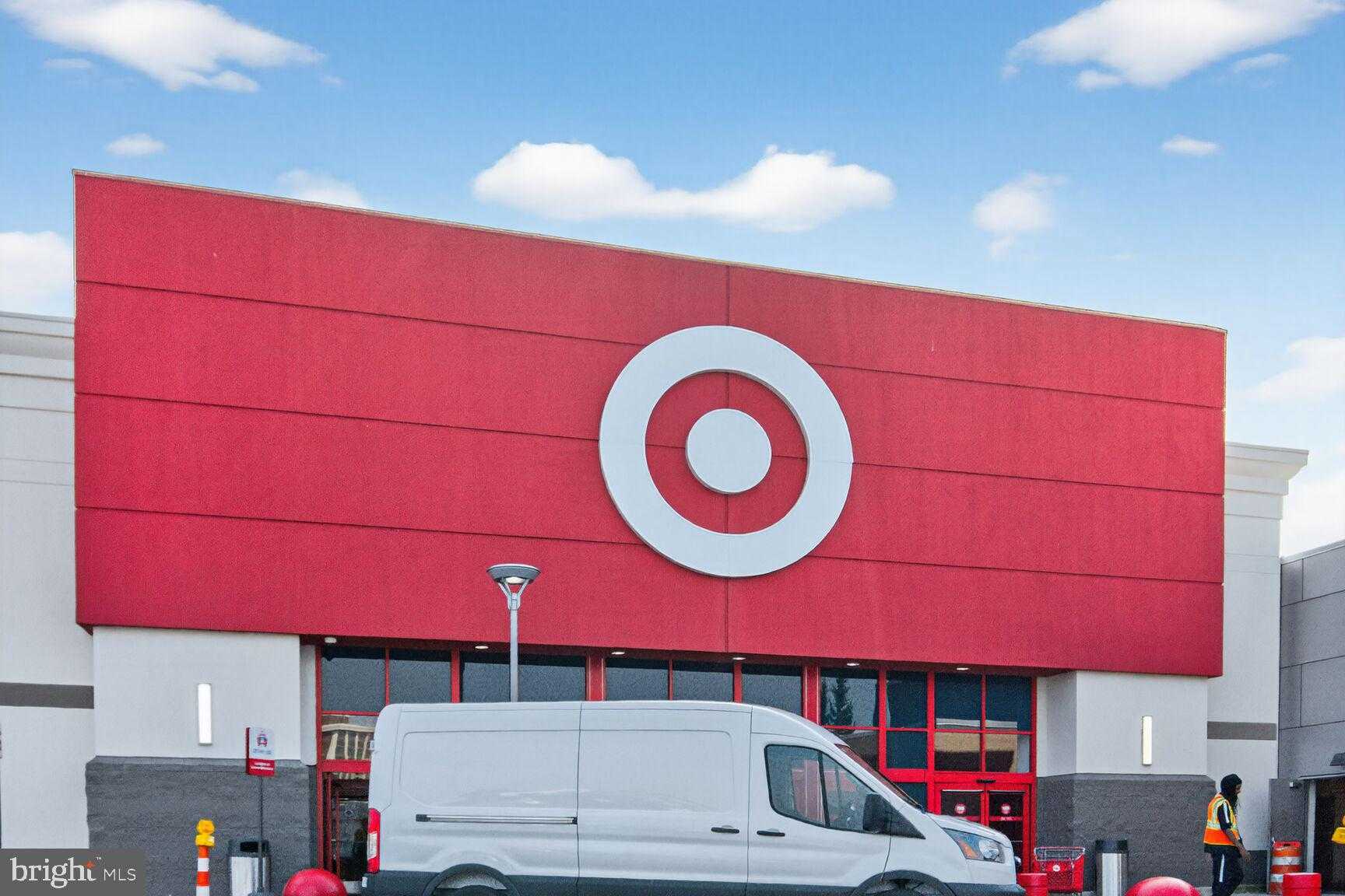 6912 Mary Caroline Cir Unit J photo 42