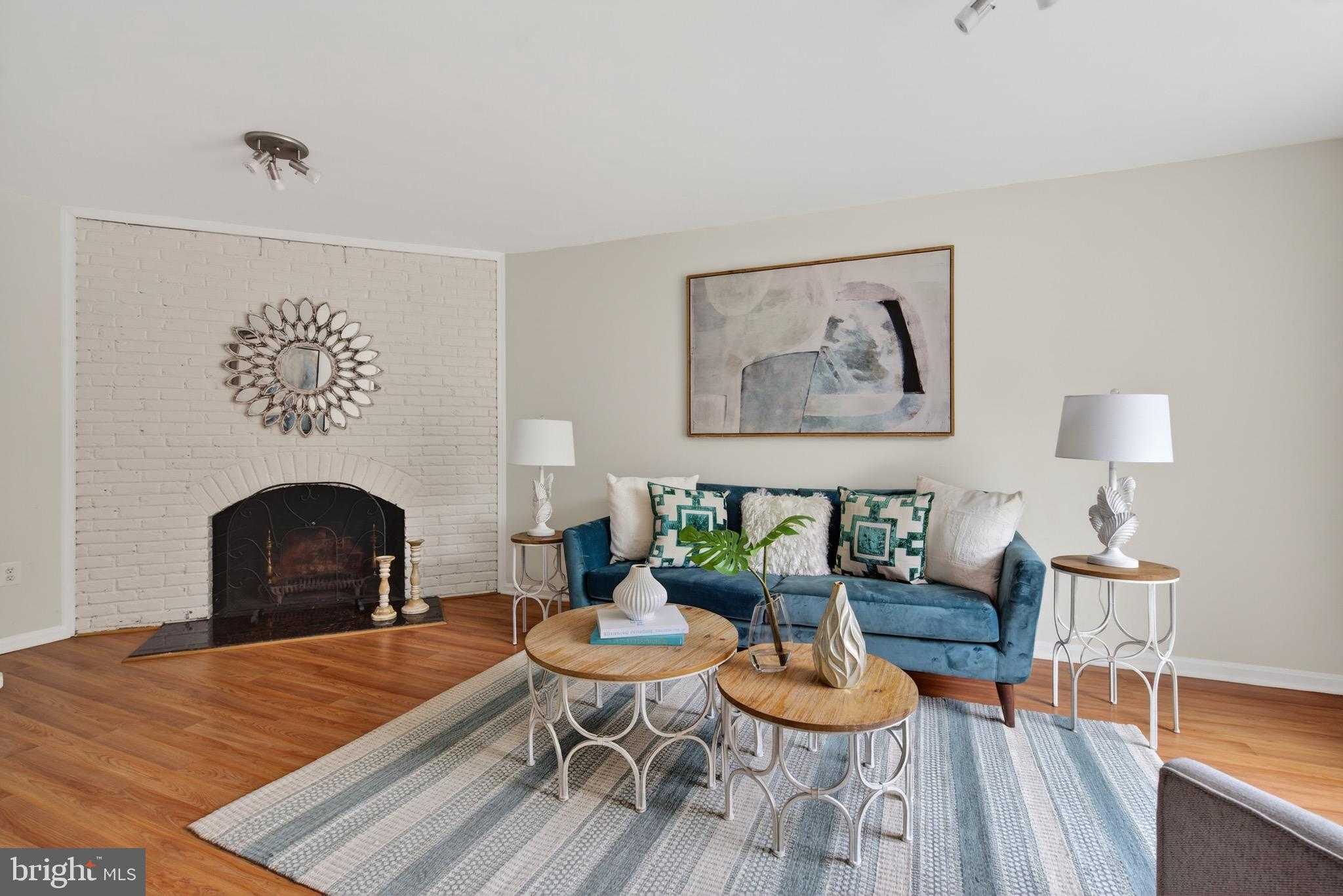 6805 Market Square Dr photo 29