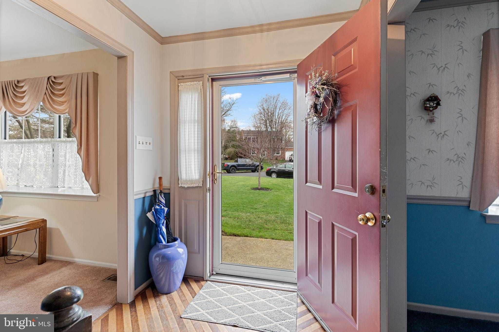 1120 Angus Cir photo 2